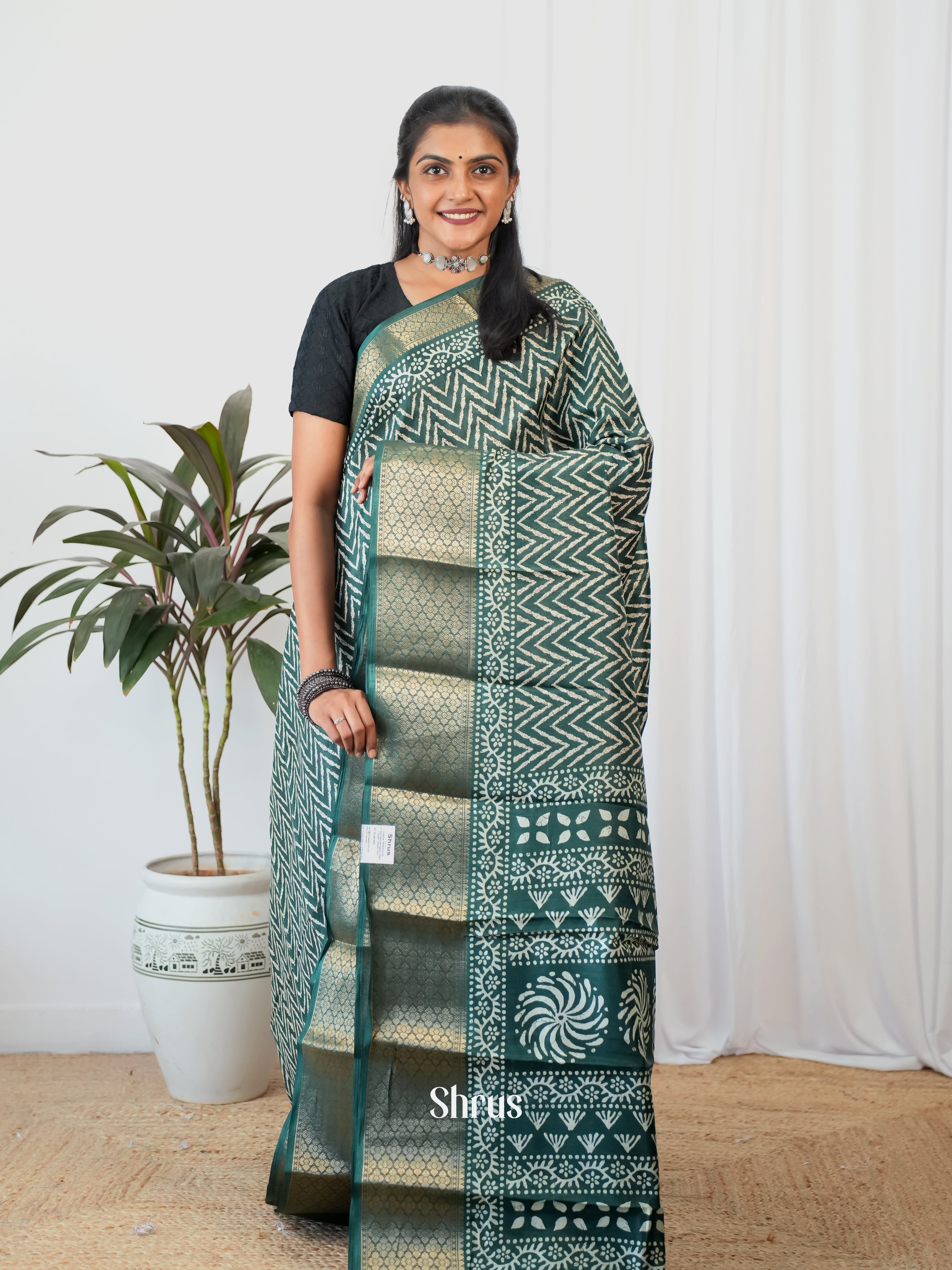 Green- Semi Crepe Saree - Shop on Shrus.com