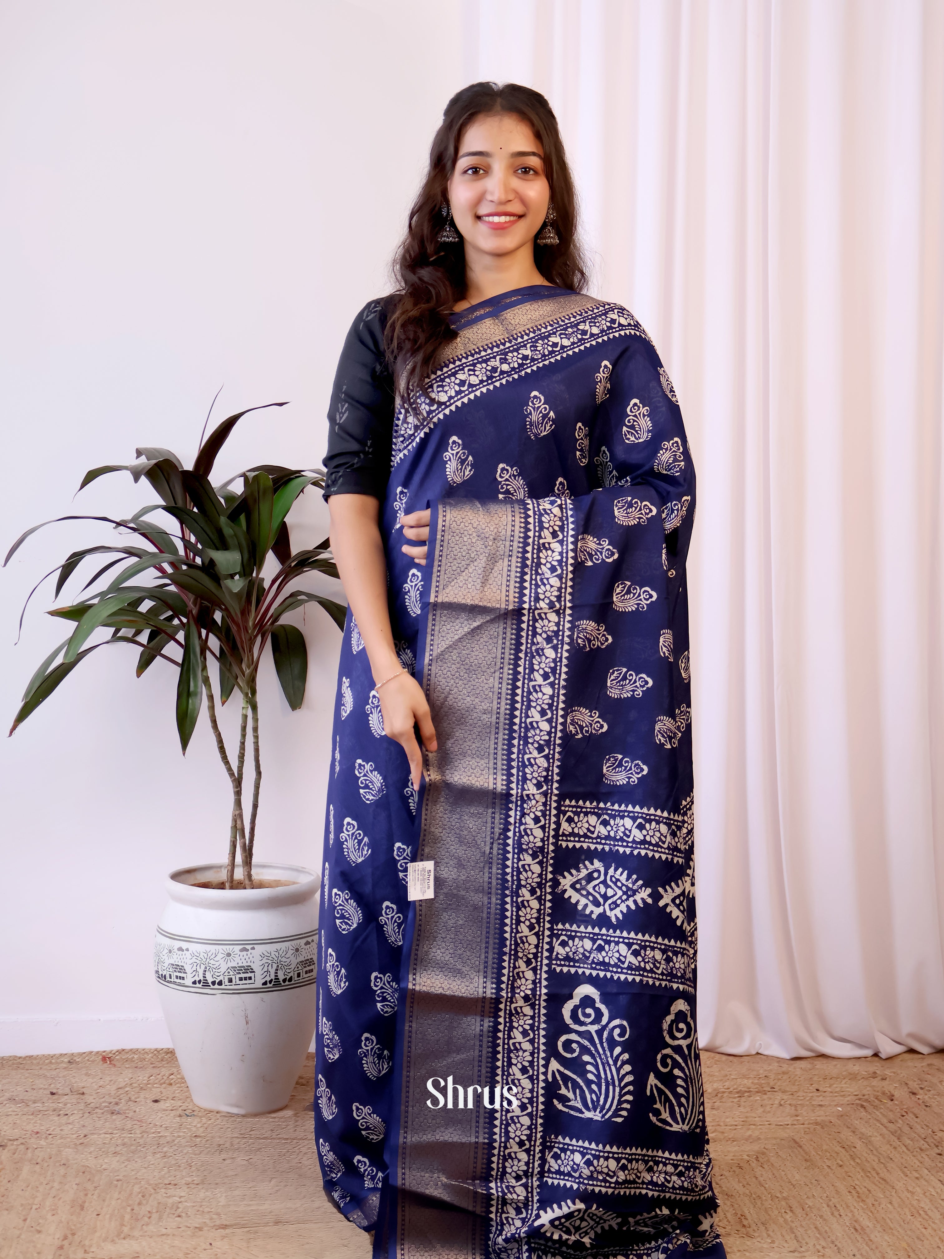 CIS21461 - Semi Crepe Saree - Shop on Shrus.com