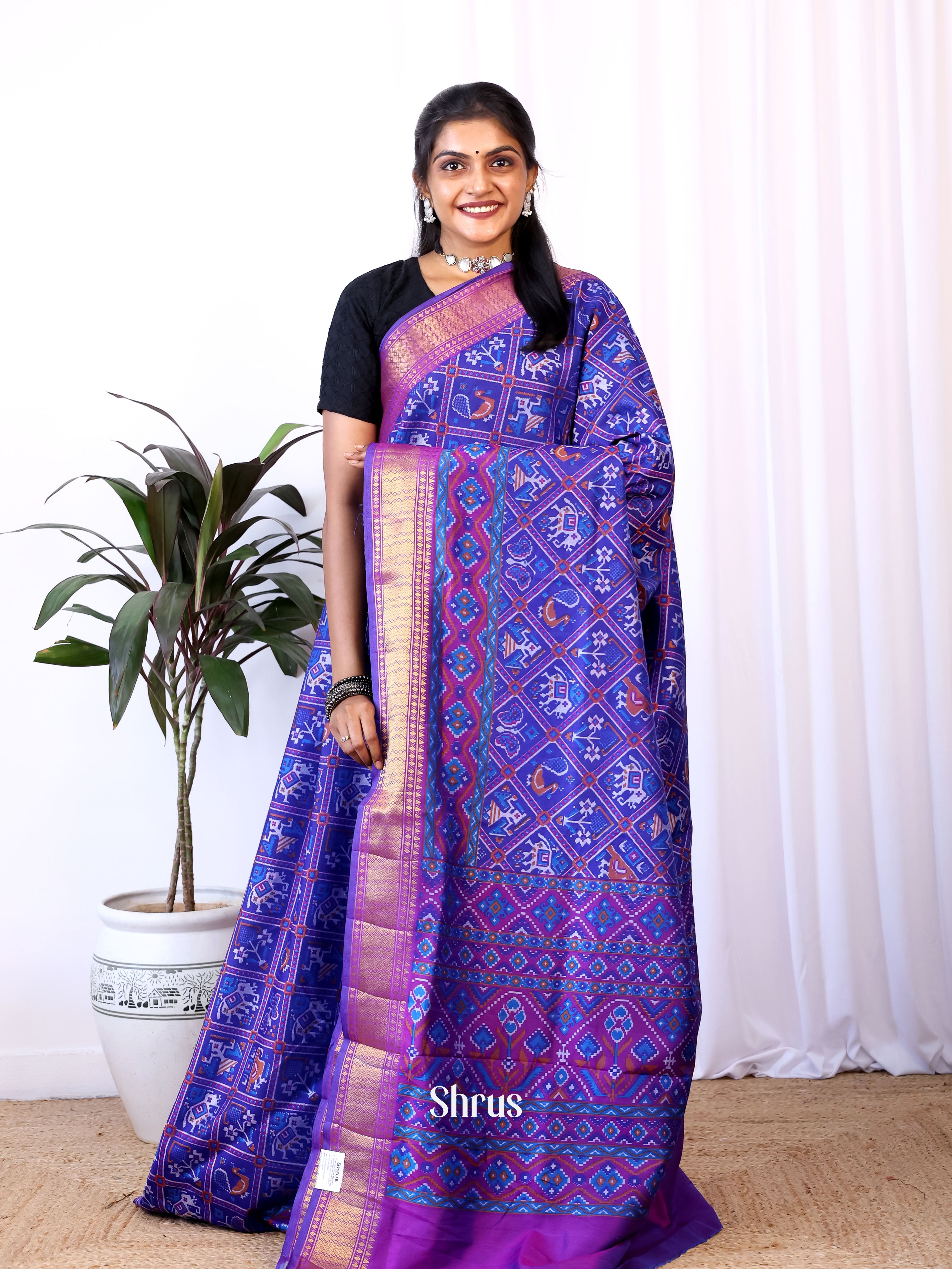 CIS23135 - Semi Patola Saree - Shop on Shrus.com