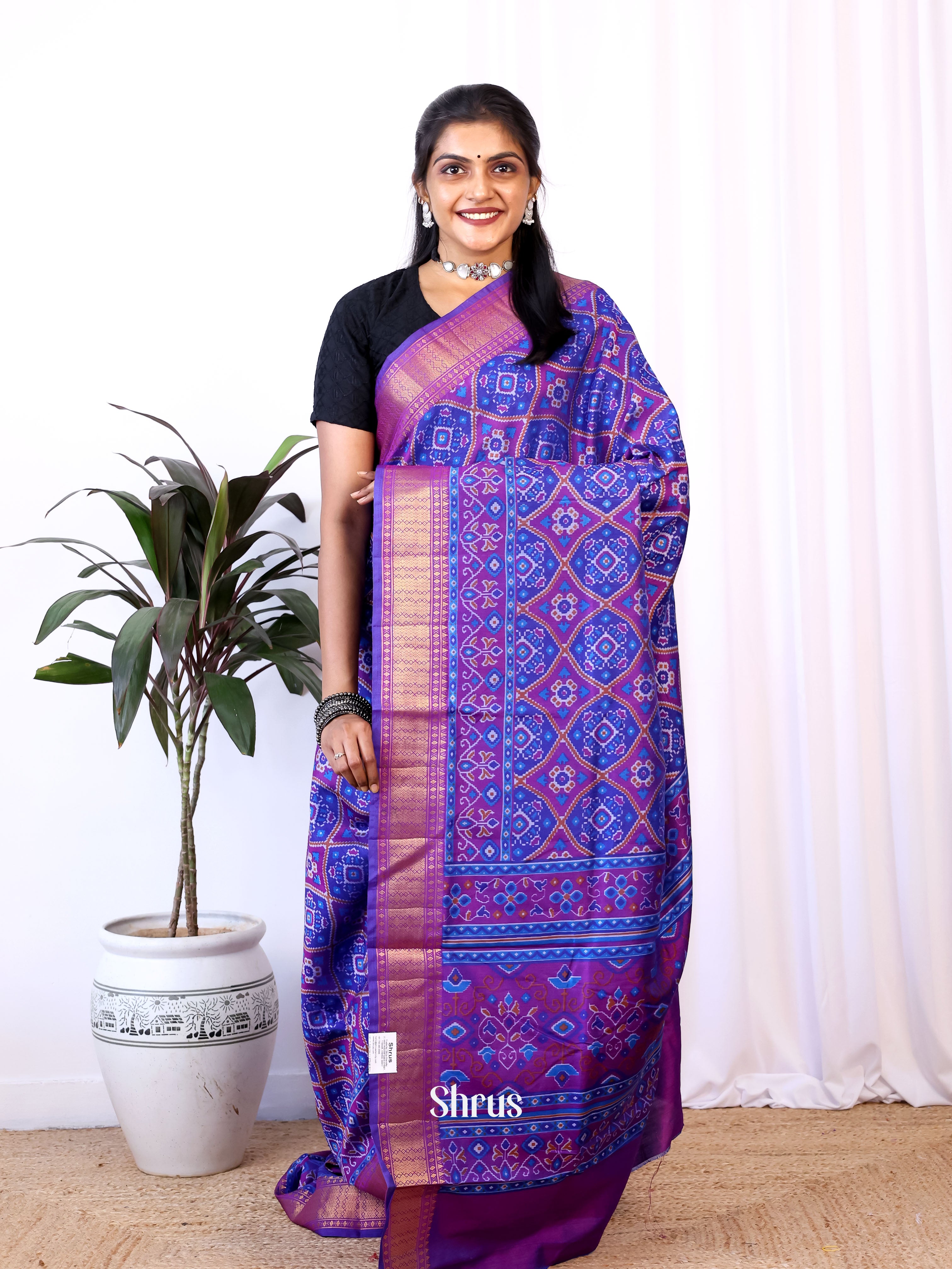 CIS23170 - Semi Patola Saree - Shop on Shrus.com