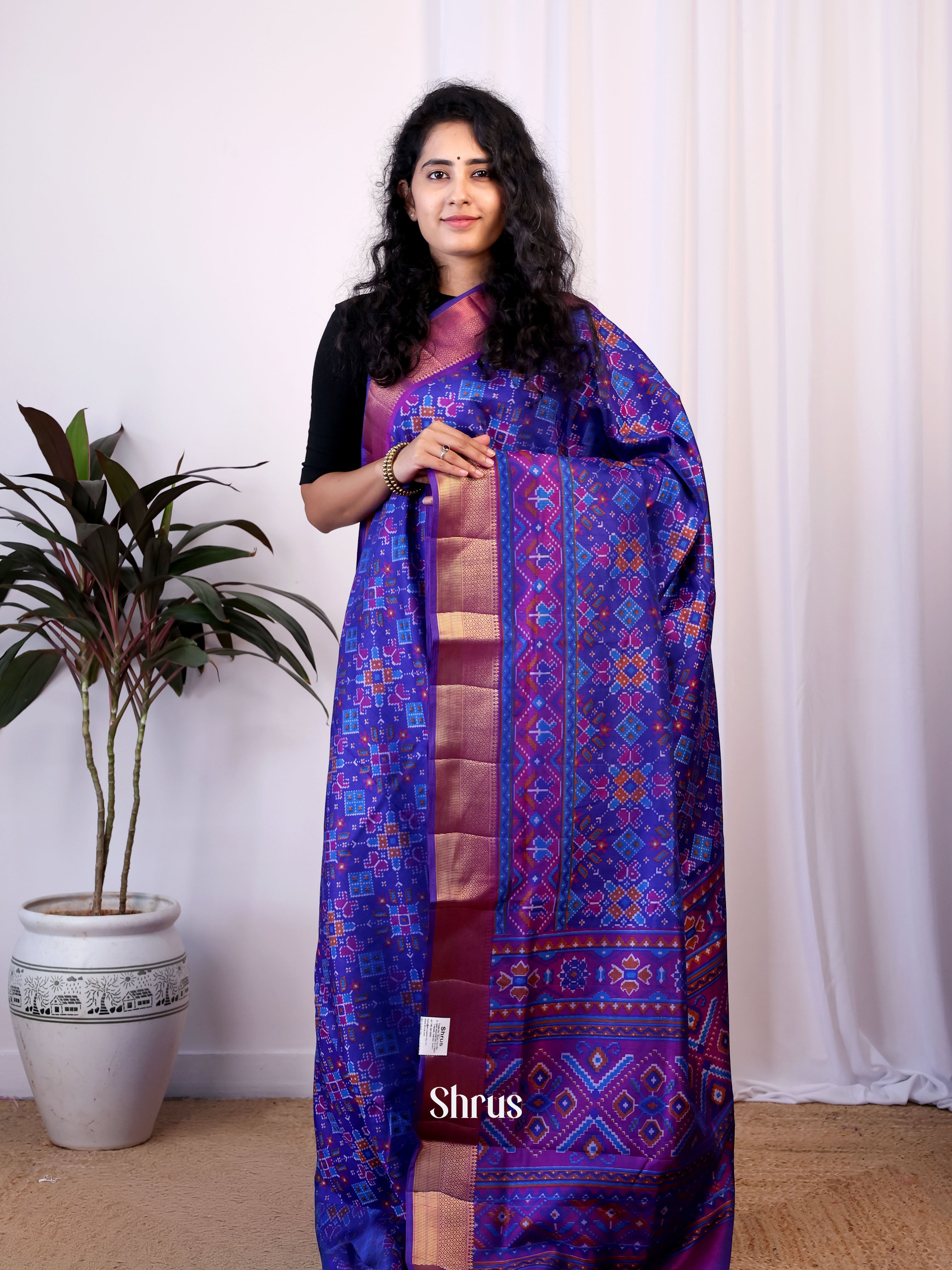 CIS23194 - Semi Patola Saree - Shop on Shrus.com