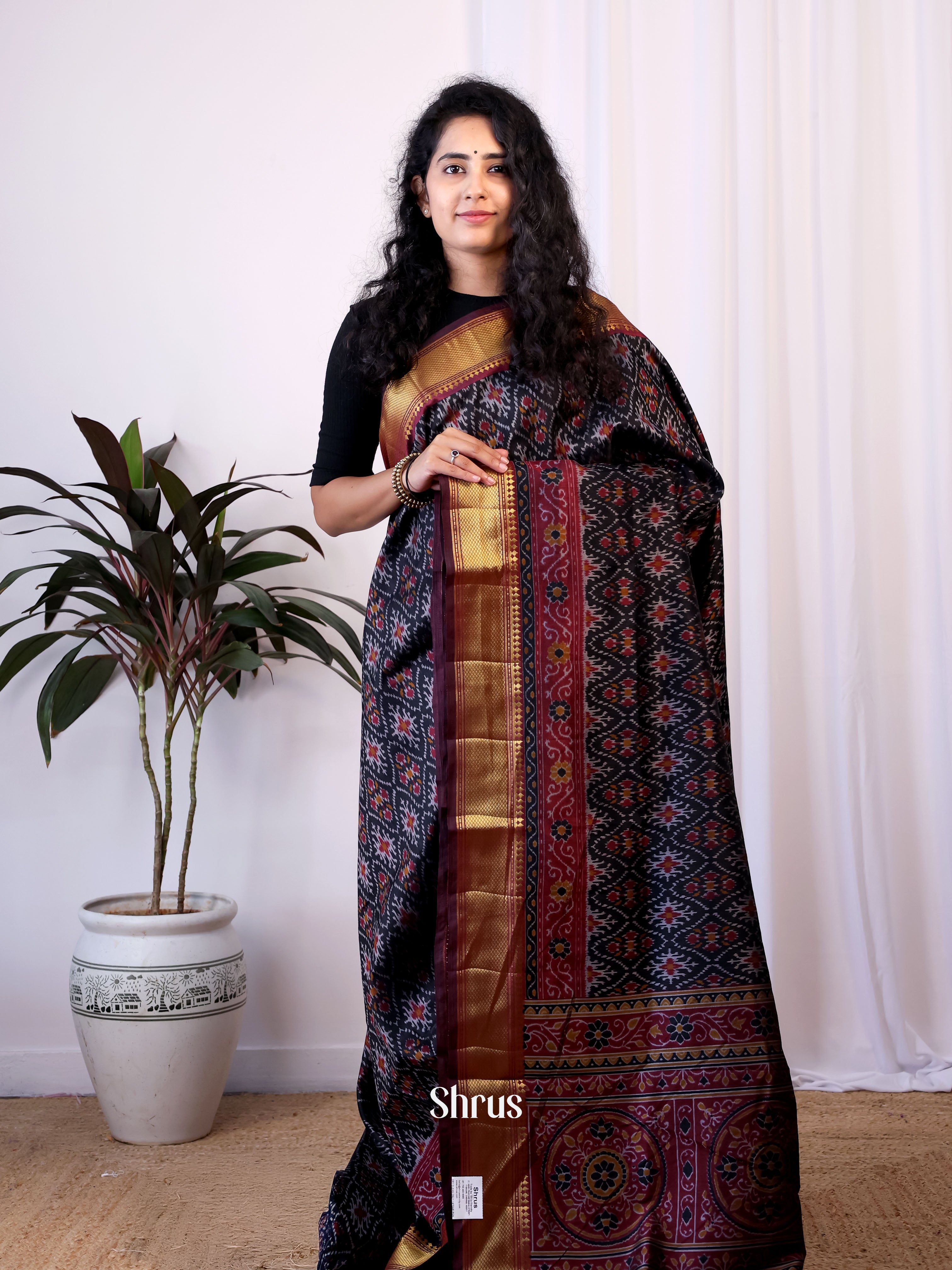 CIS23200 - Semi Patola Saree - Shop on Shrus.com