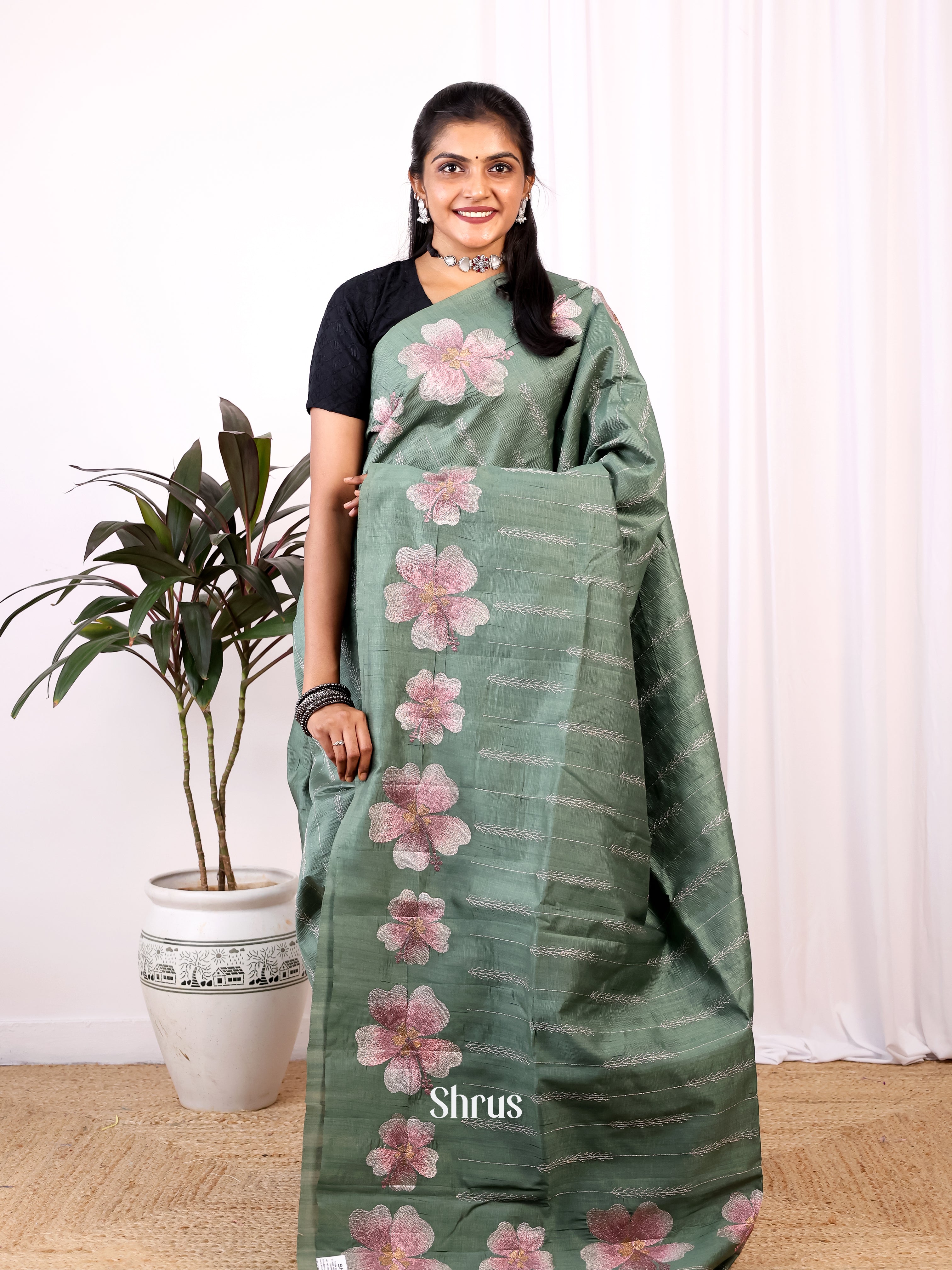 Green - Semi Rawsilk Saree - Shop on Shrus.com