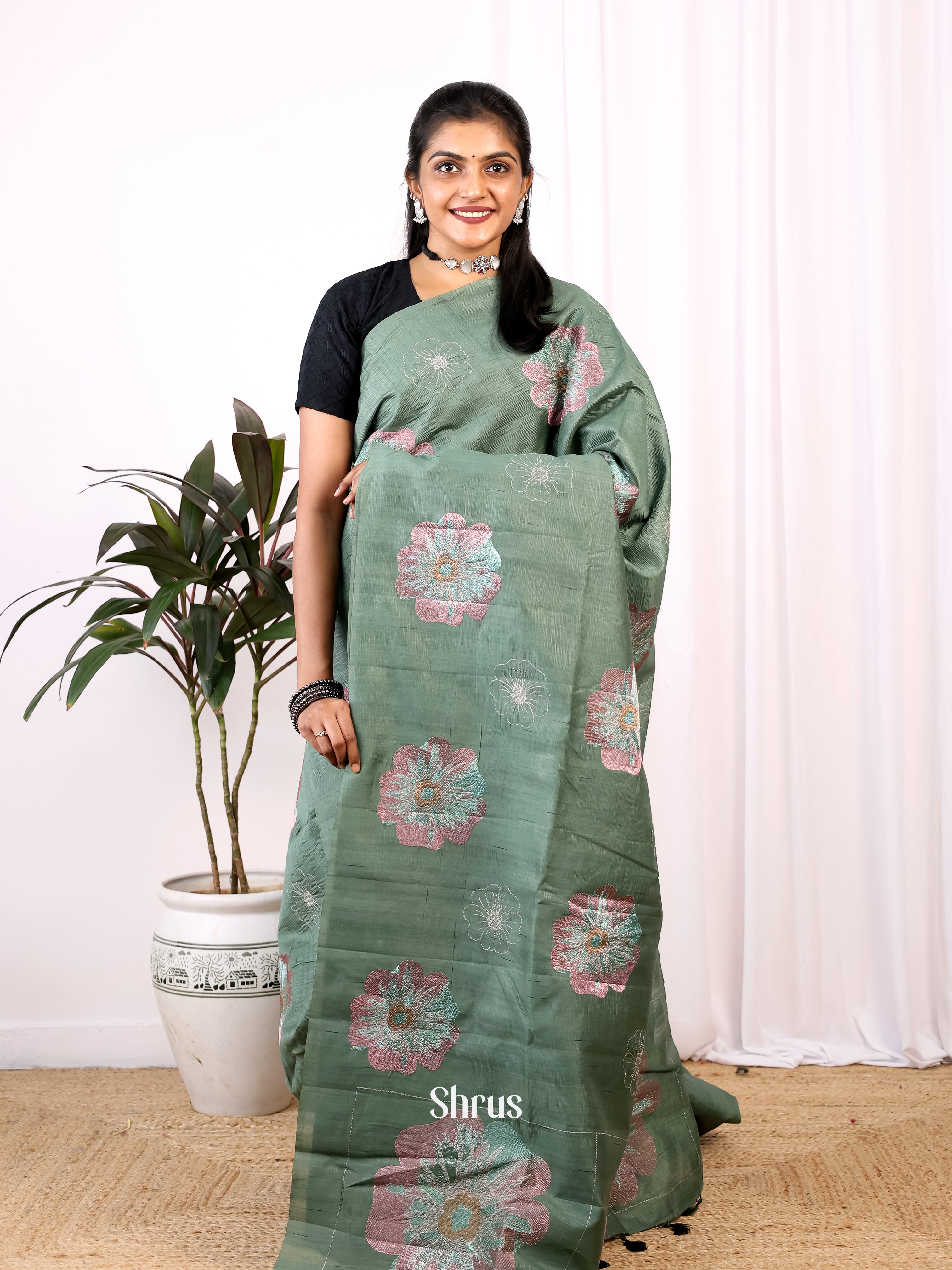 Green - Semi Rawsilk Saree - Shop on Shrus.com