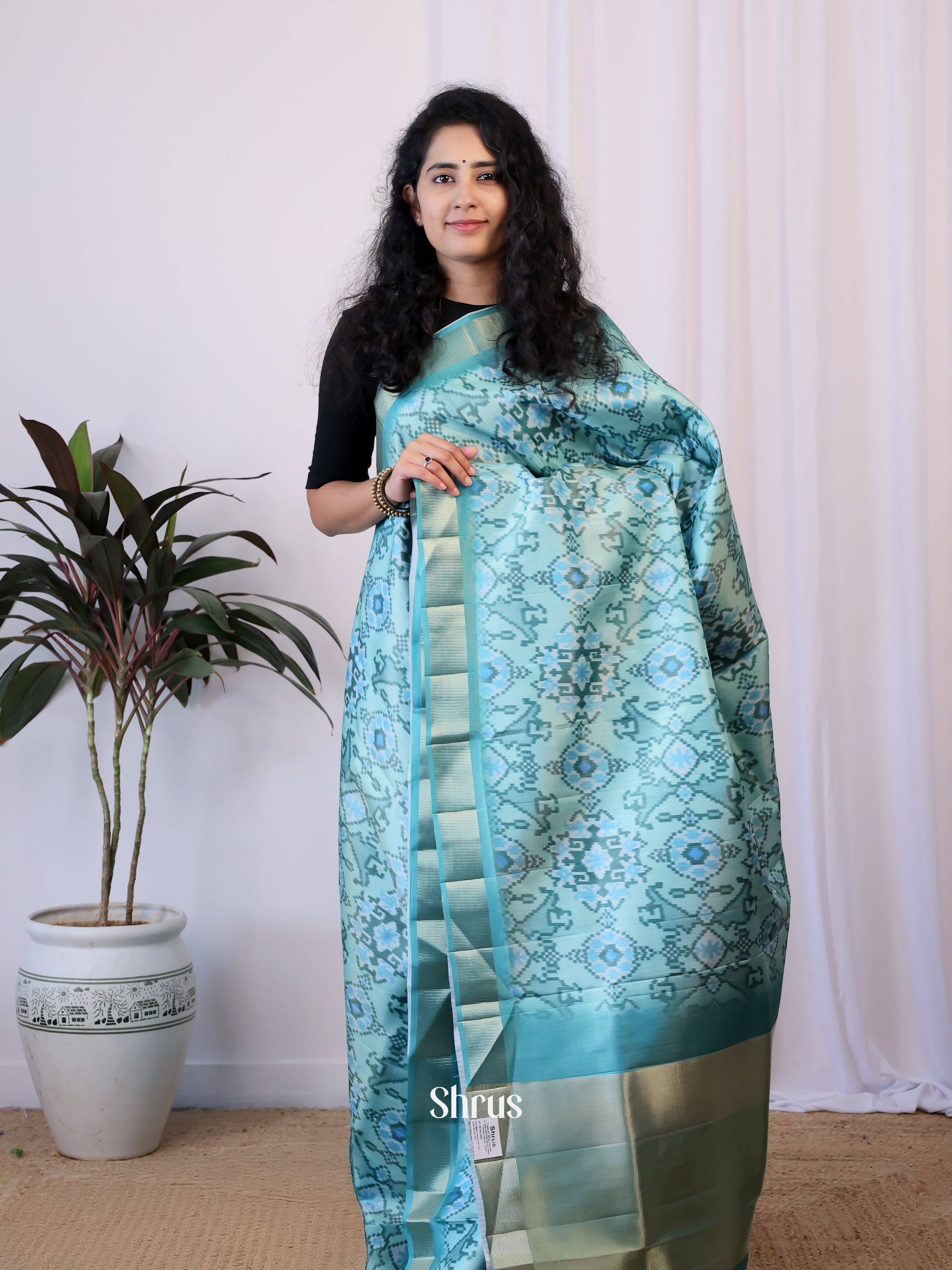 CIS23323 - Semi Patola Saree - Shop on Shrus.com