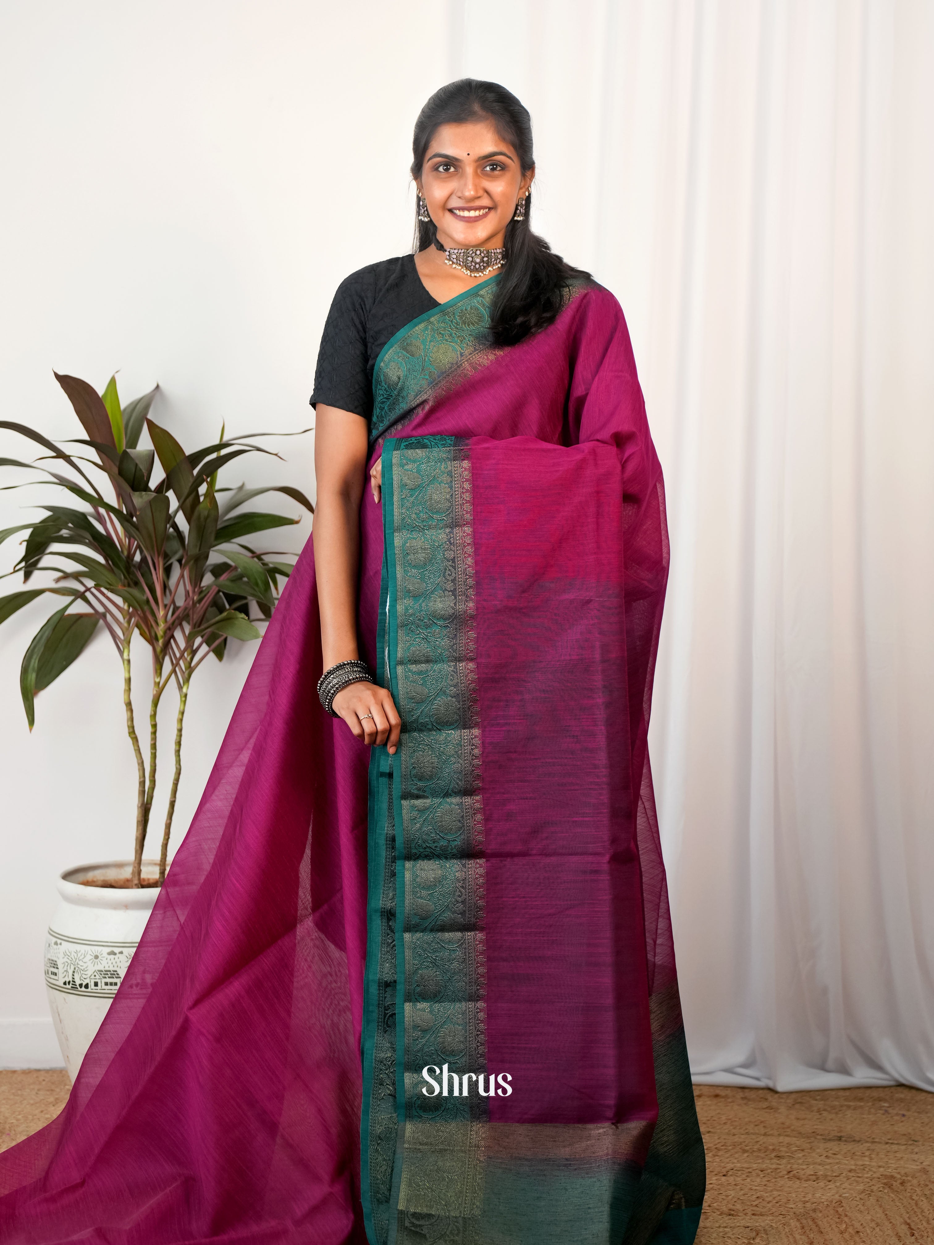 Majenta & Green - Semi Jute Saree - Shop on Shrus.com