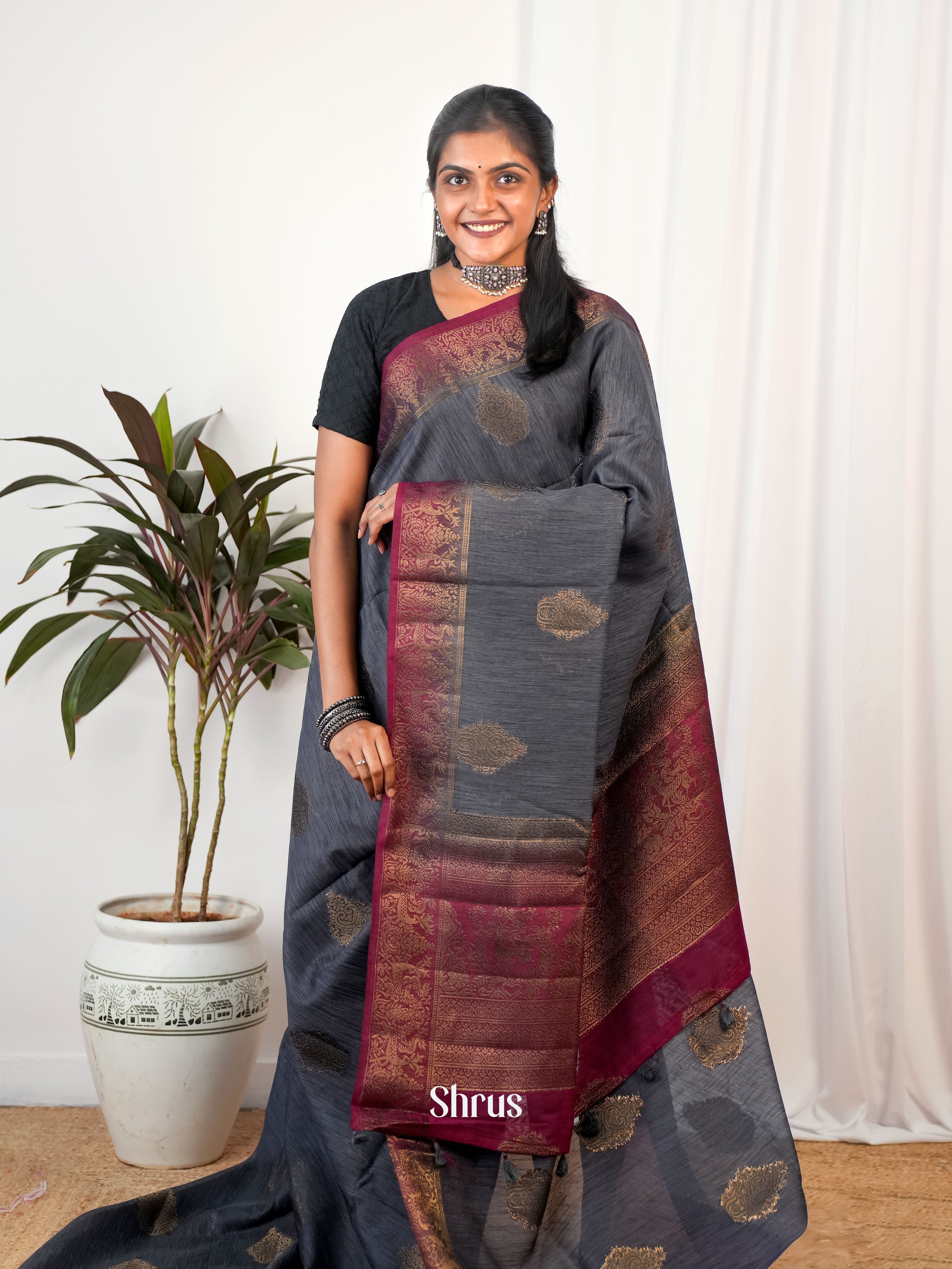 Grey & Maroon - Semi Jute Saree - Shop on Shrus.com