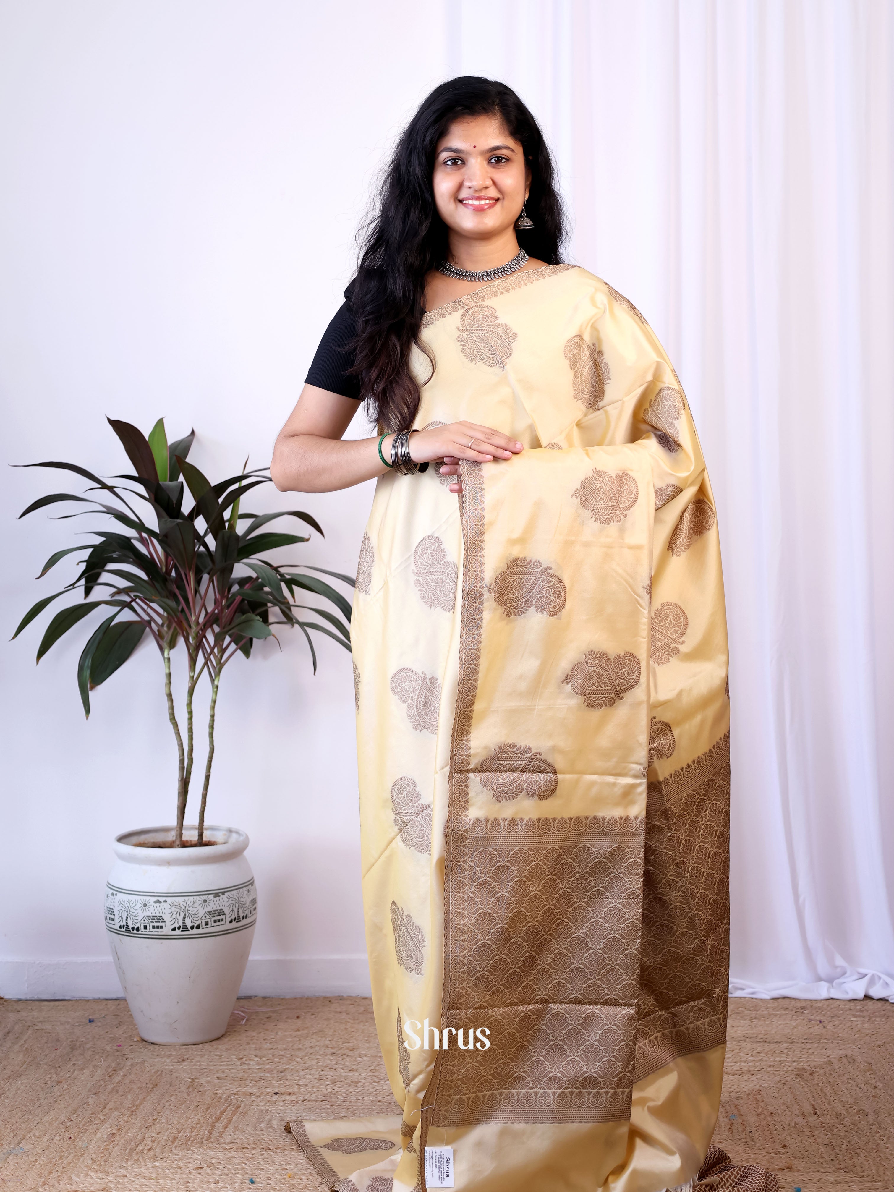 Ivory - Semi Softsilk Saree - Shop on Shrus.com