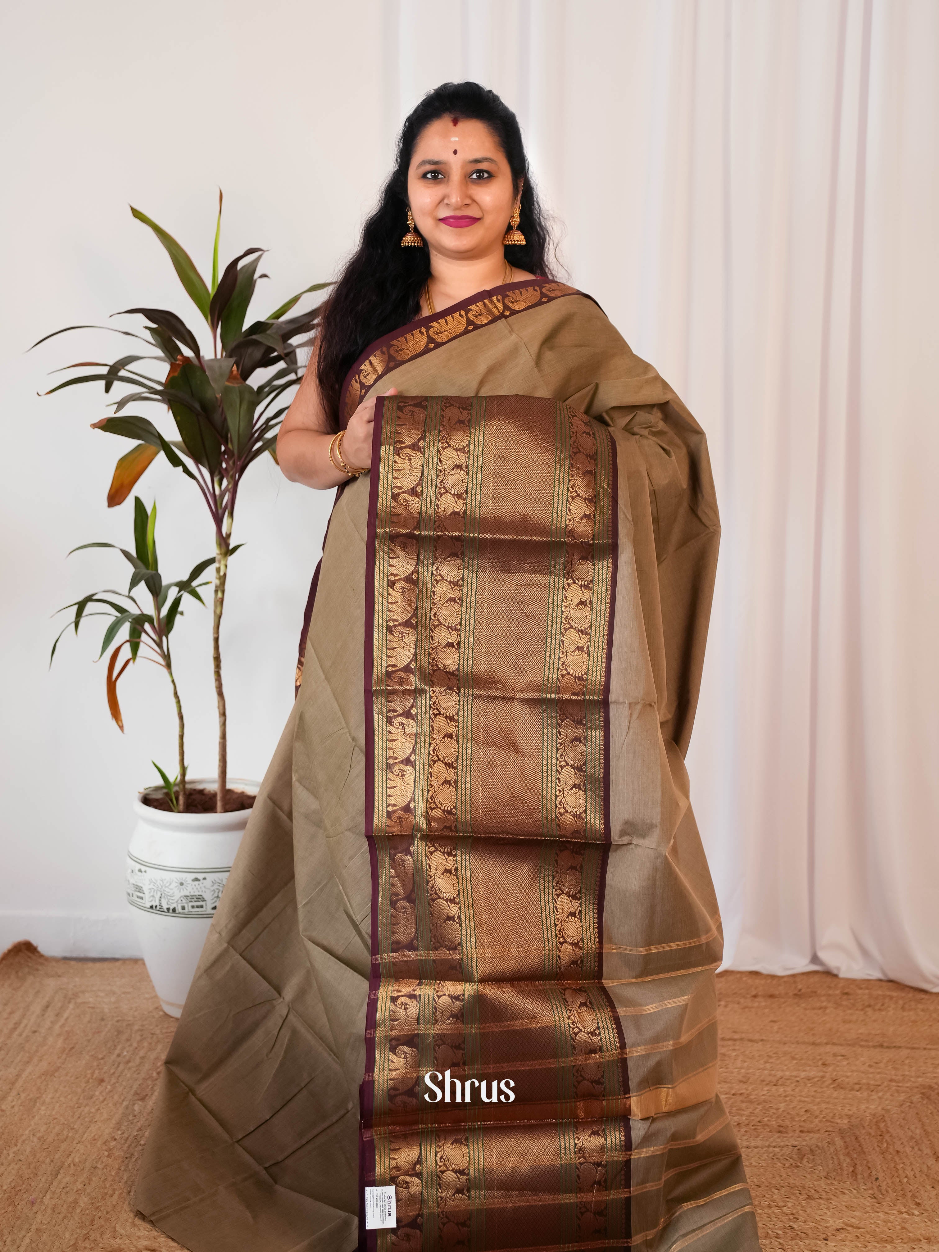 Chikoo & Brown - Narayanpet Cotton Saree - Shop on Shrus.com