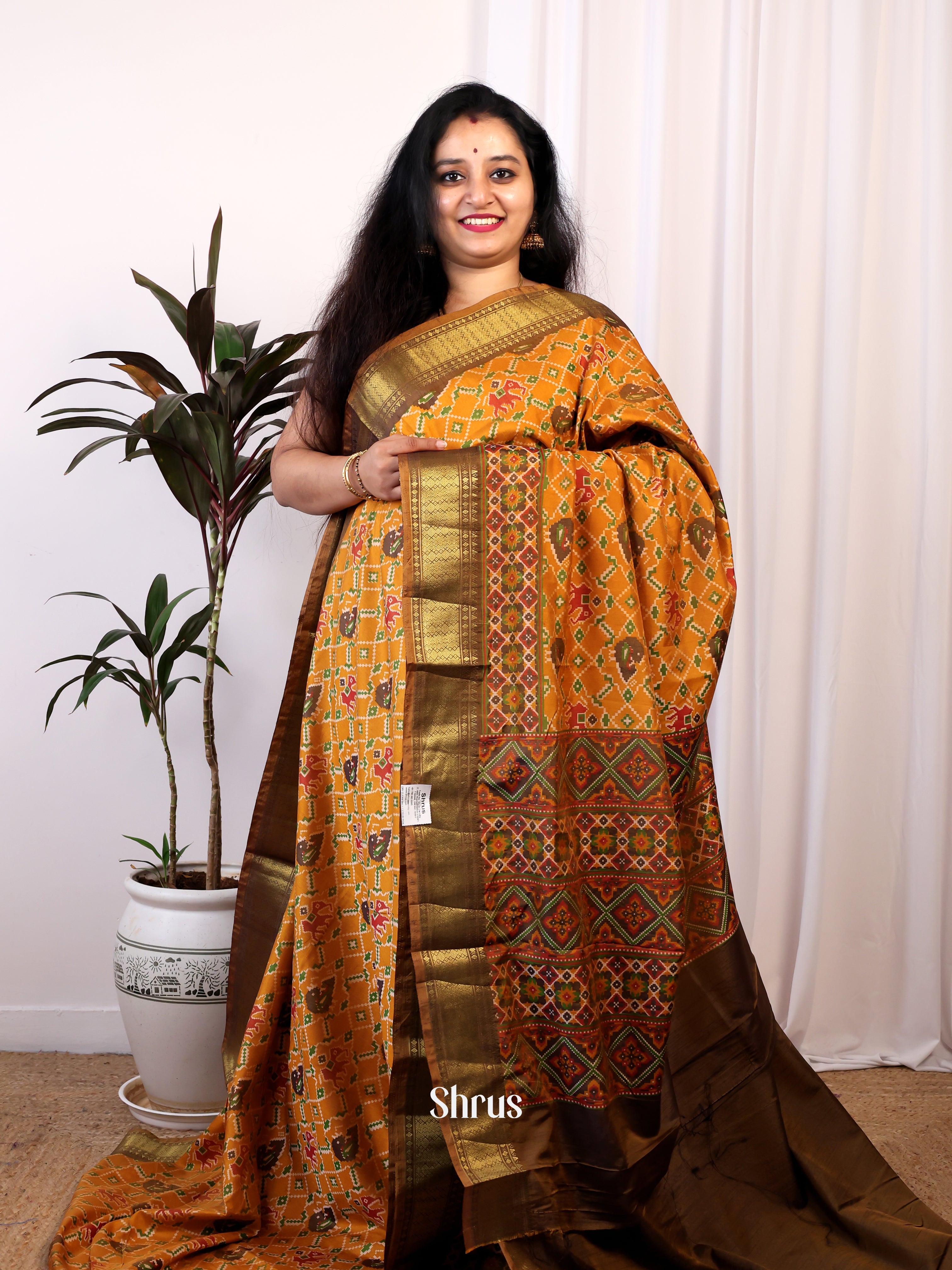CIS25140 - Semi Patola Saree - Shop on Shrus.com