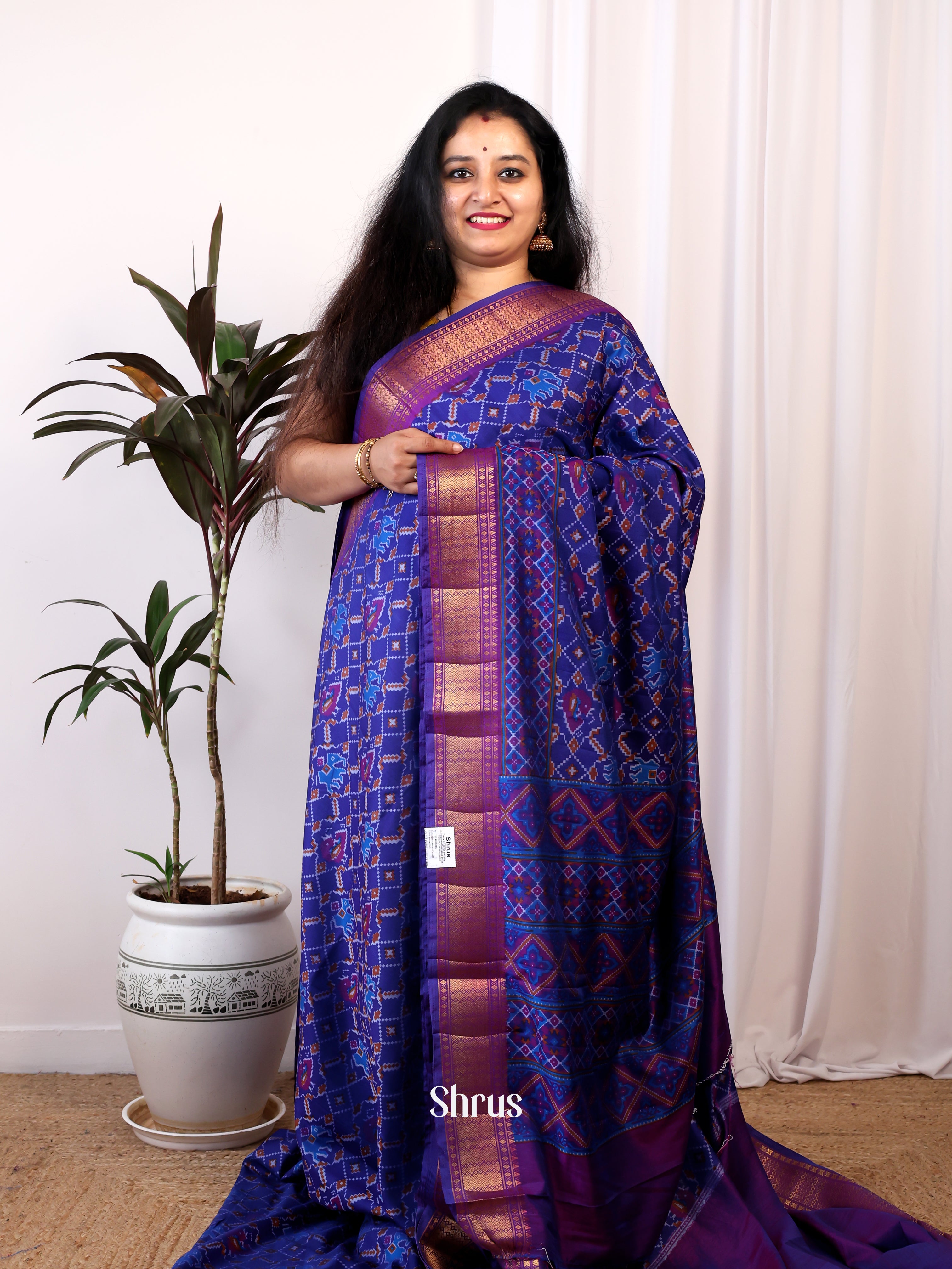 CIS25141- Semi Patola Saree - Shop on Shrus.com