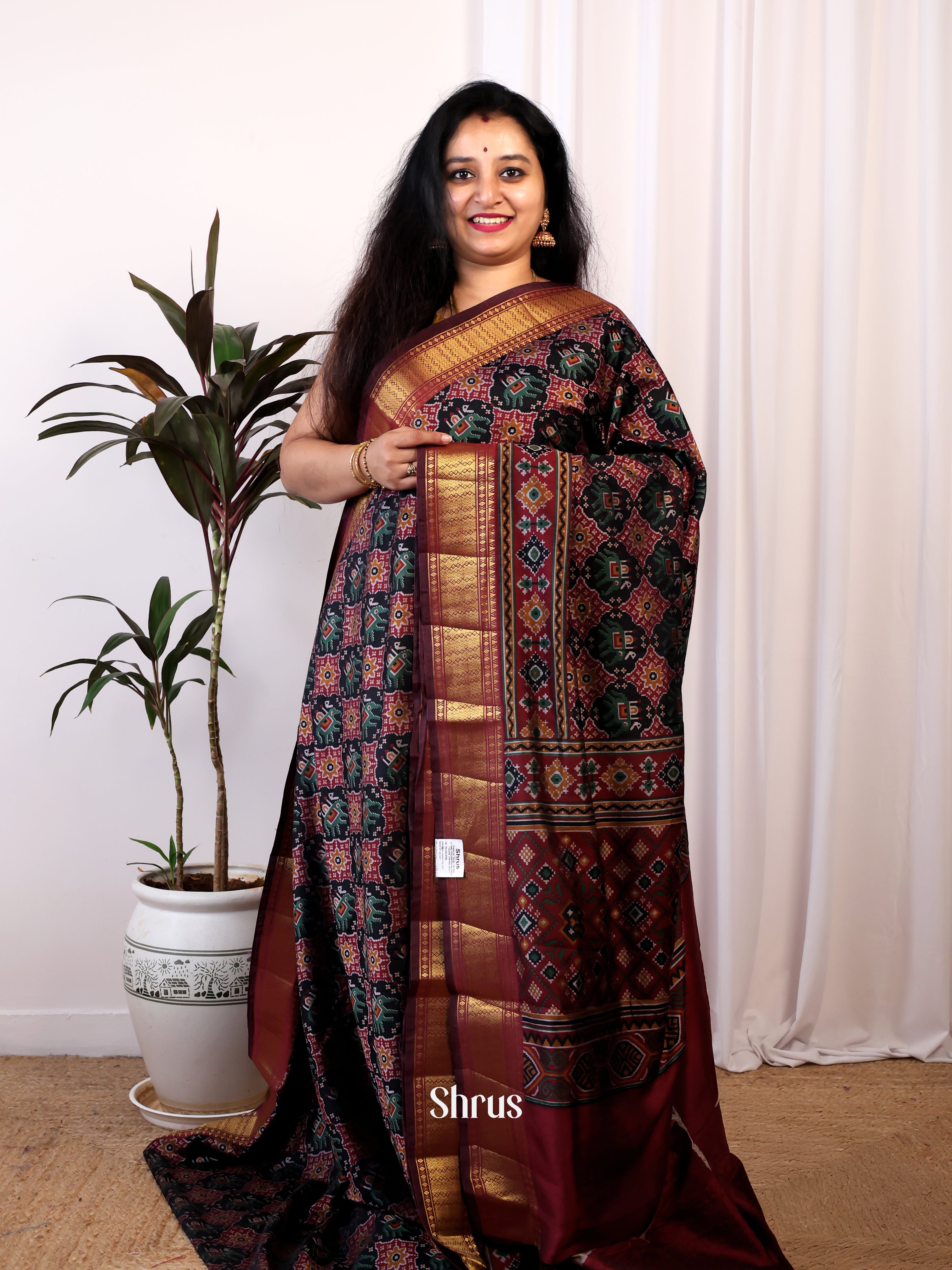 CIS25153 - Semi Patola Saree - Shop on Shrus.com