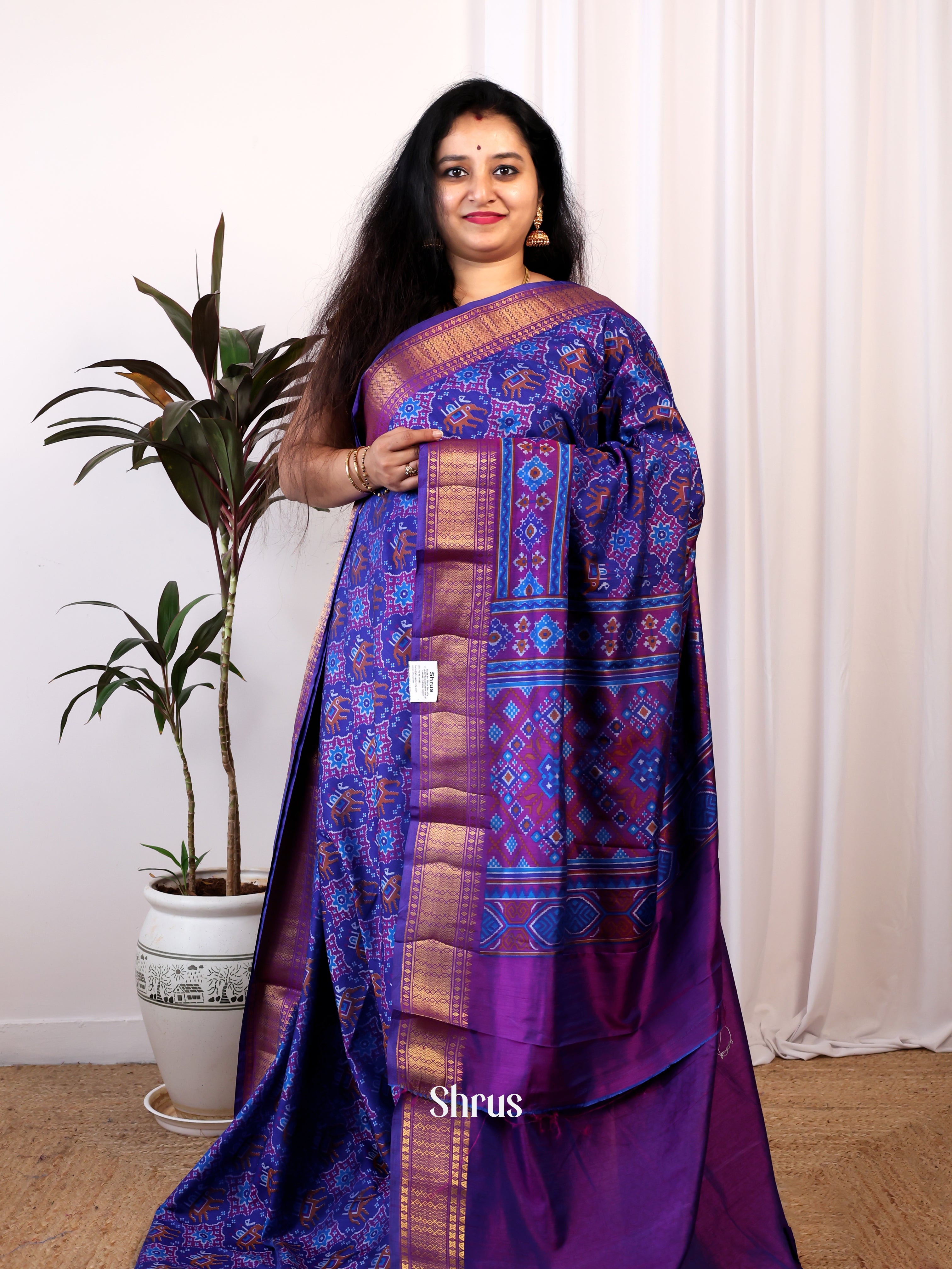 CIS25155 - Semi Patola Saree - Shop on Shrus.com