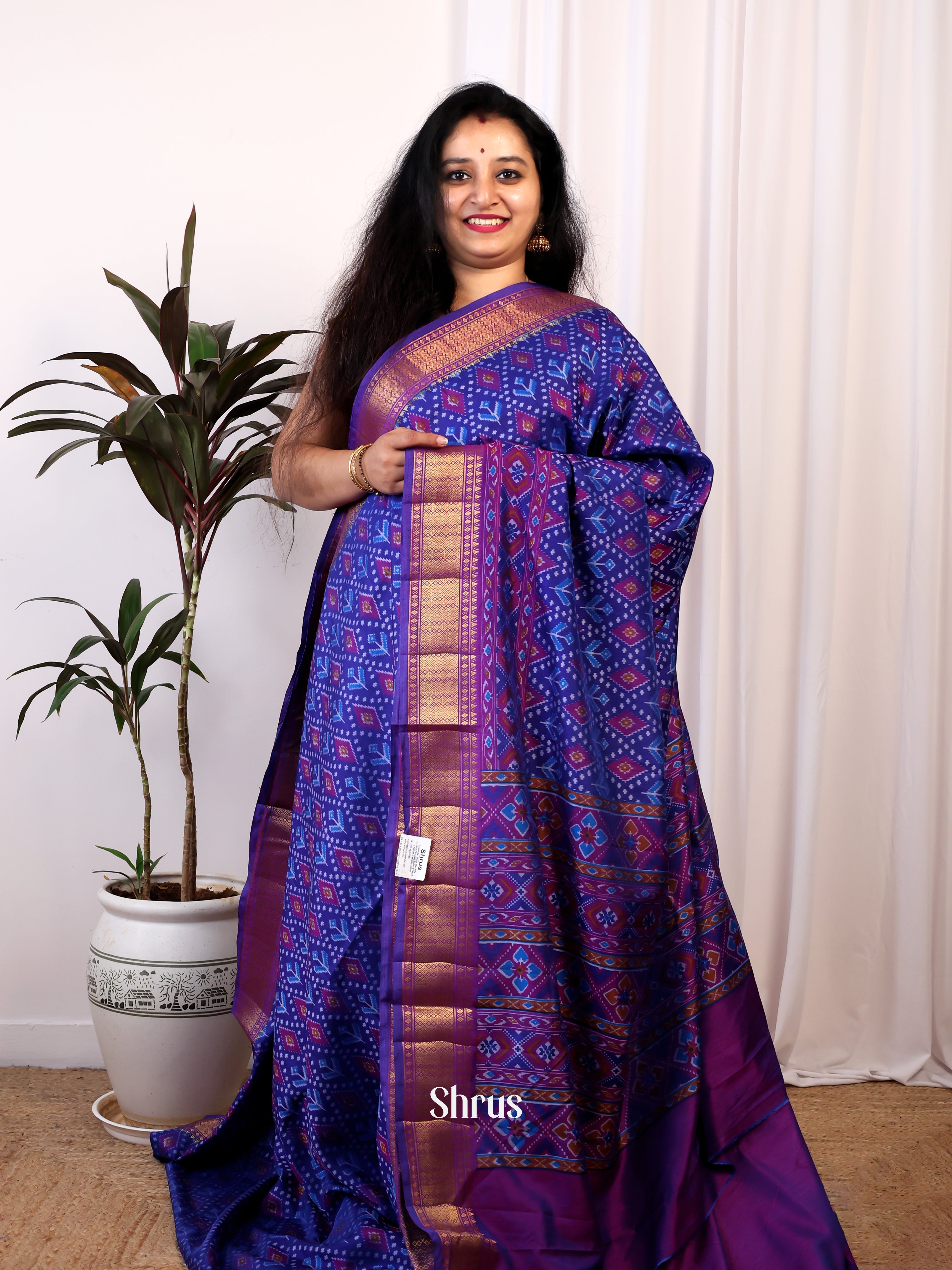 CIS25160 - Semi Patola Saree - Shop on Shrus.com