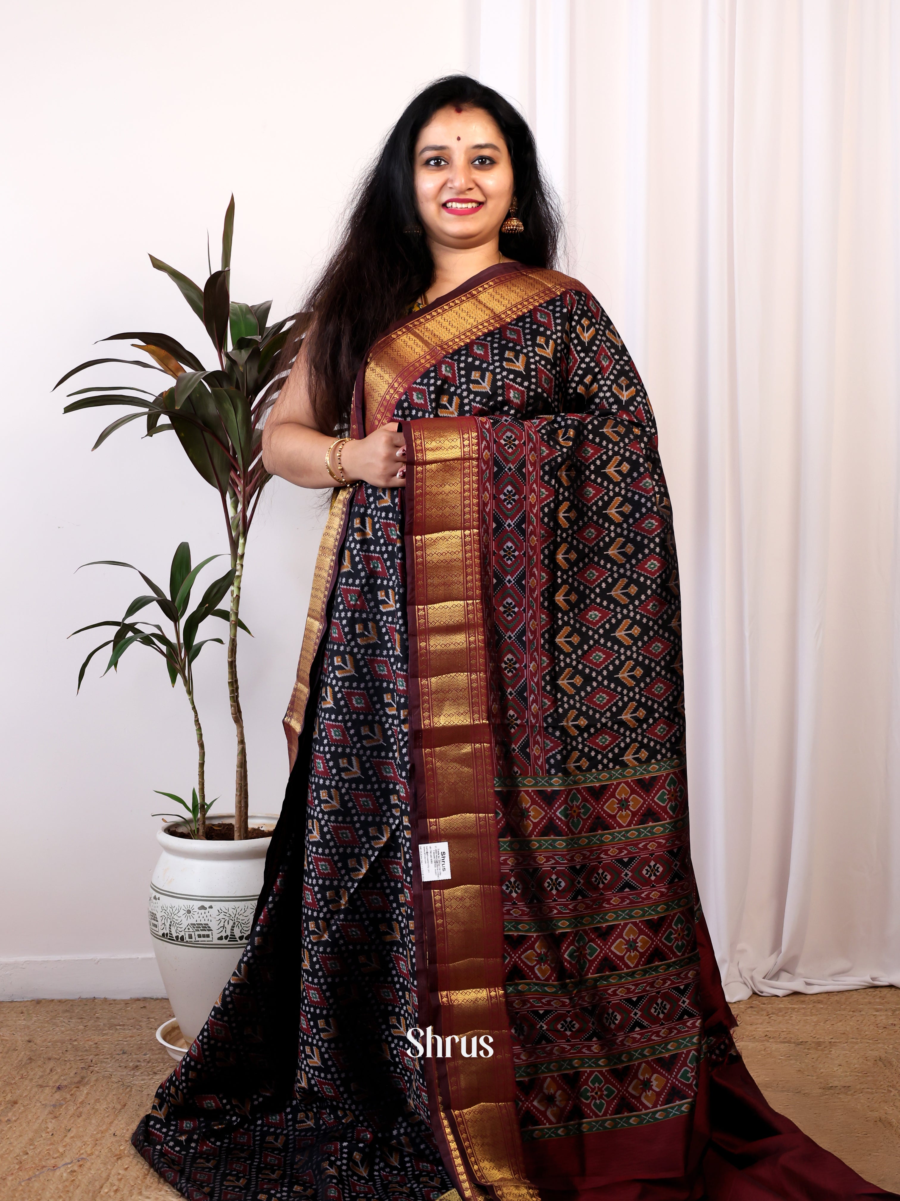 CIS25161 - Semi Patola Saree - Shop on Shrus.com