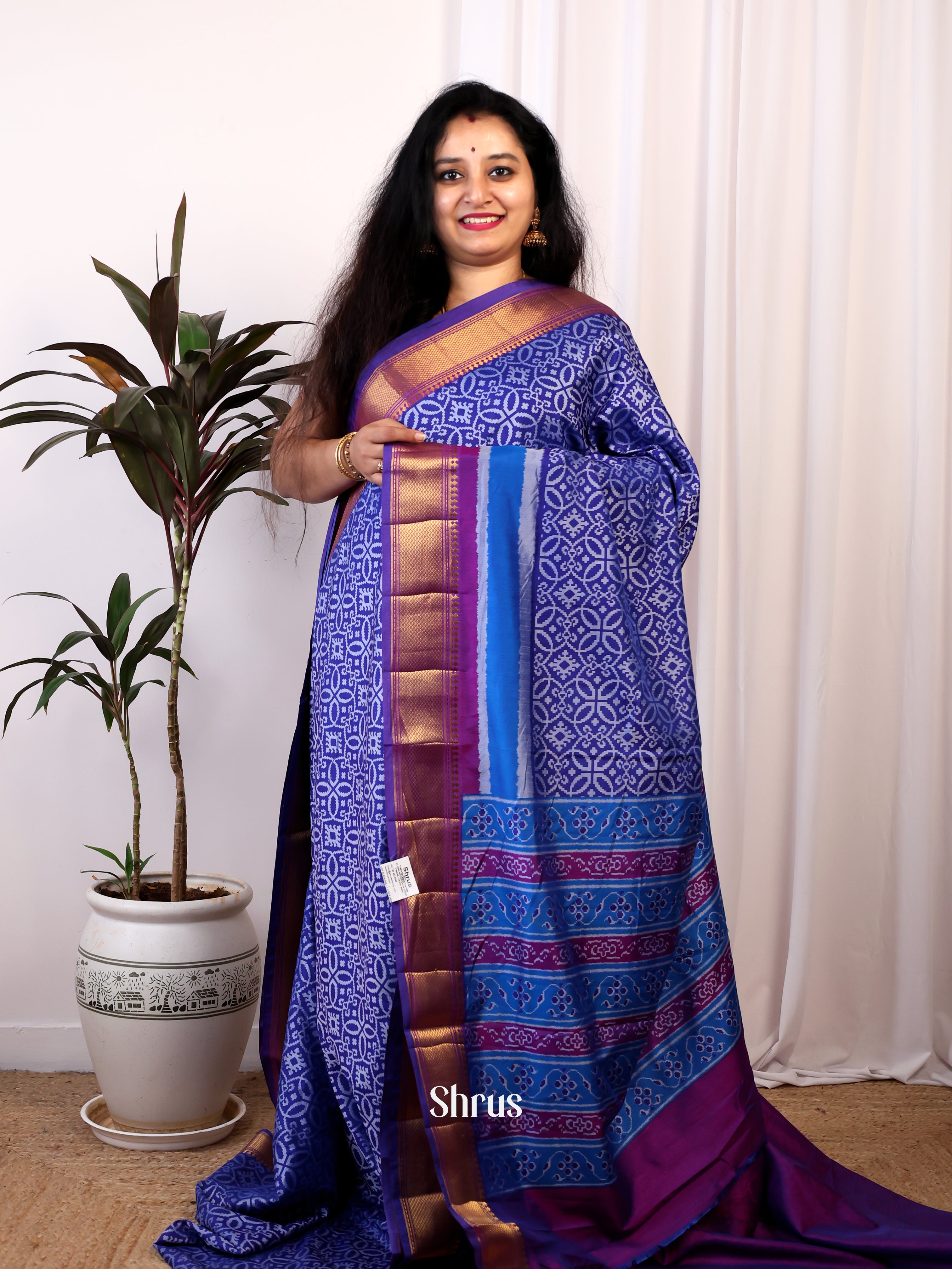 CIS25163 - Semi Patola Saree - Shop on Shrus.com