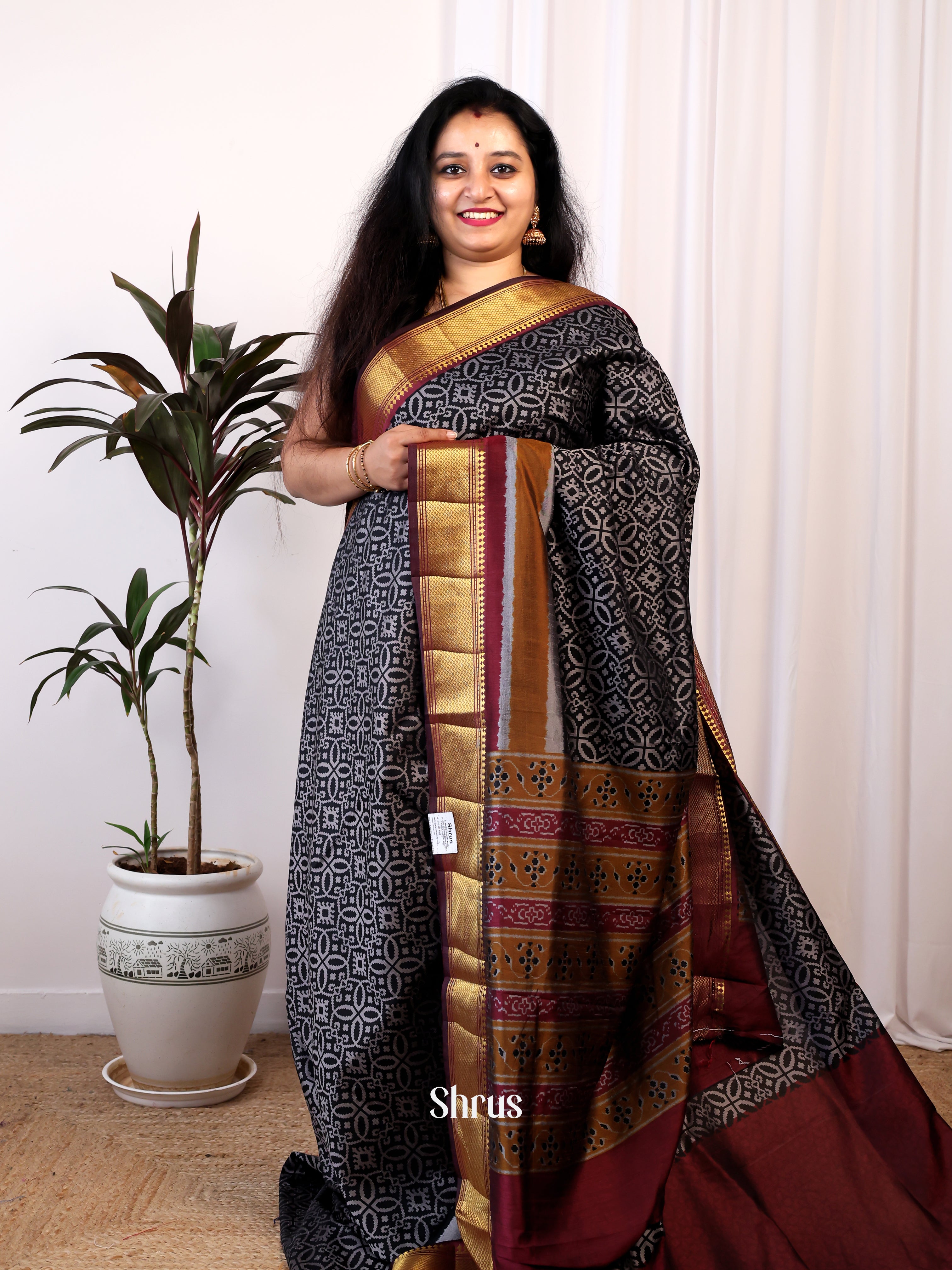 CIS25166 - Semi Patola Saree - Shop on Shrus.com