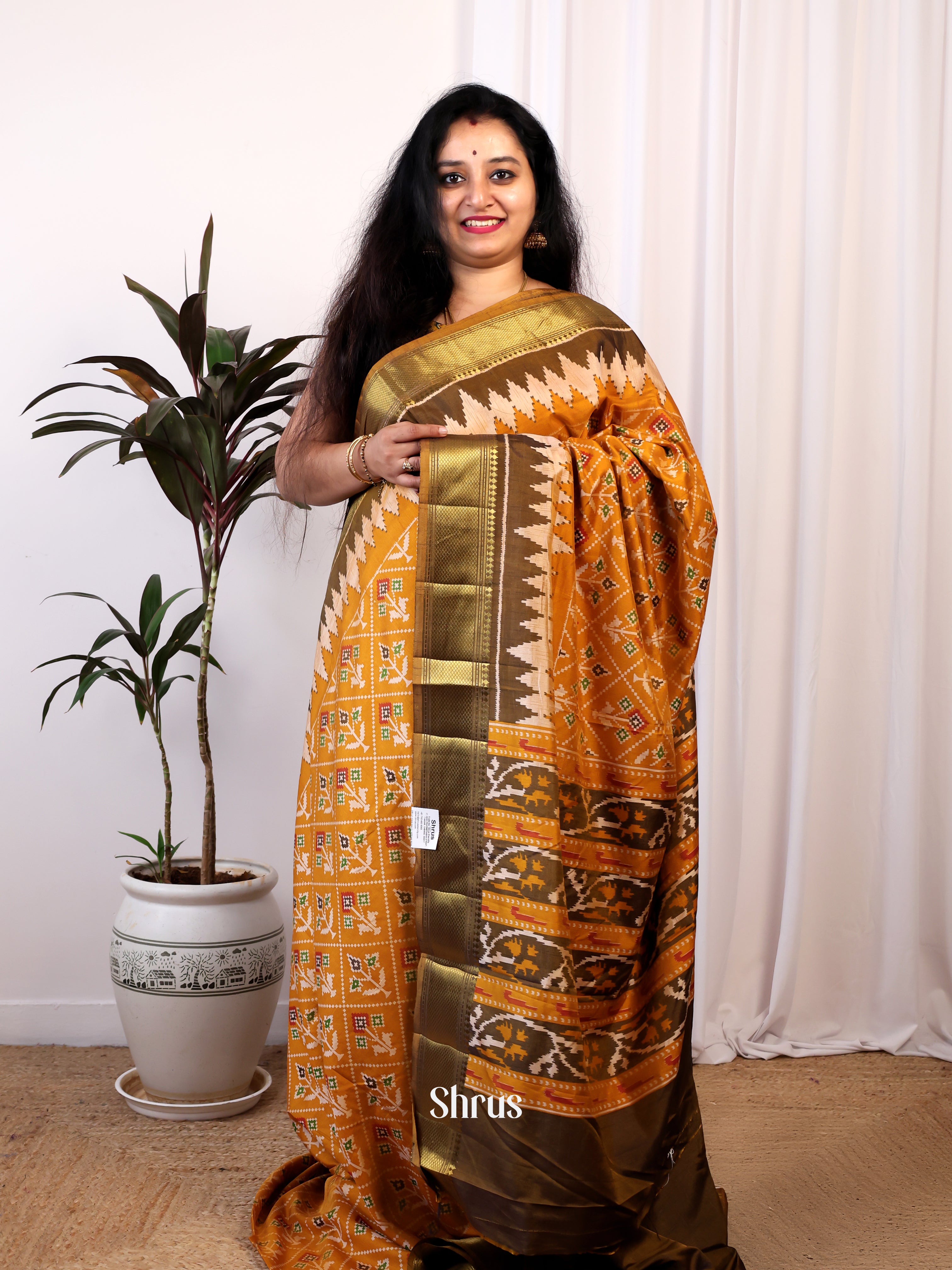 CIS25175 - Semi Patola Saree - Shop on Shrus.com