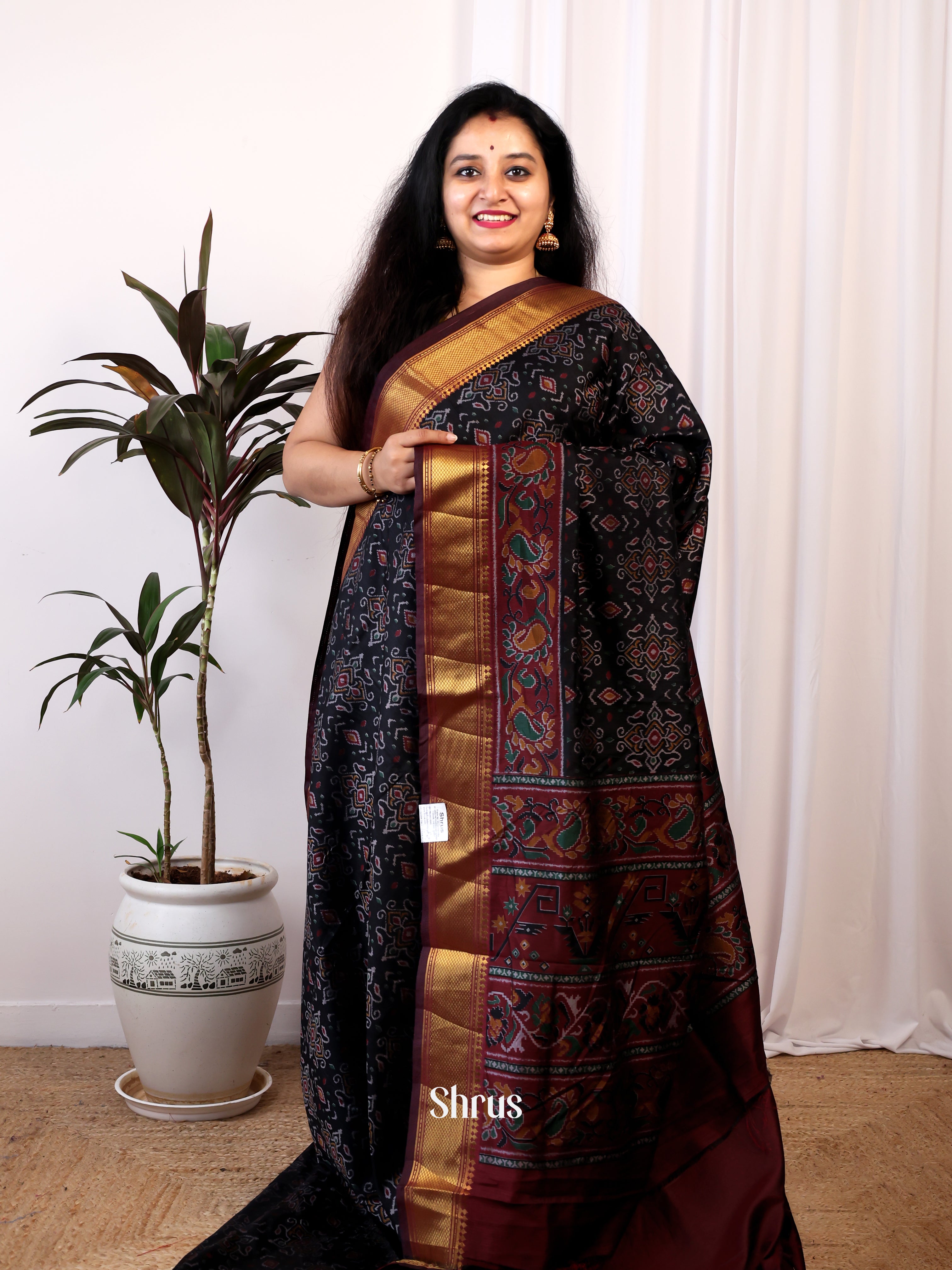 CIS25190 - Semi Patola Saree - Shop on Shrus.com