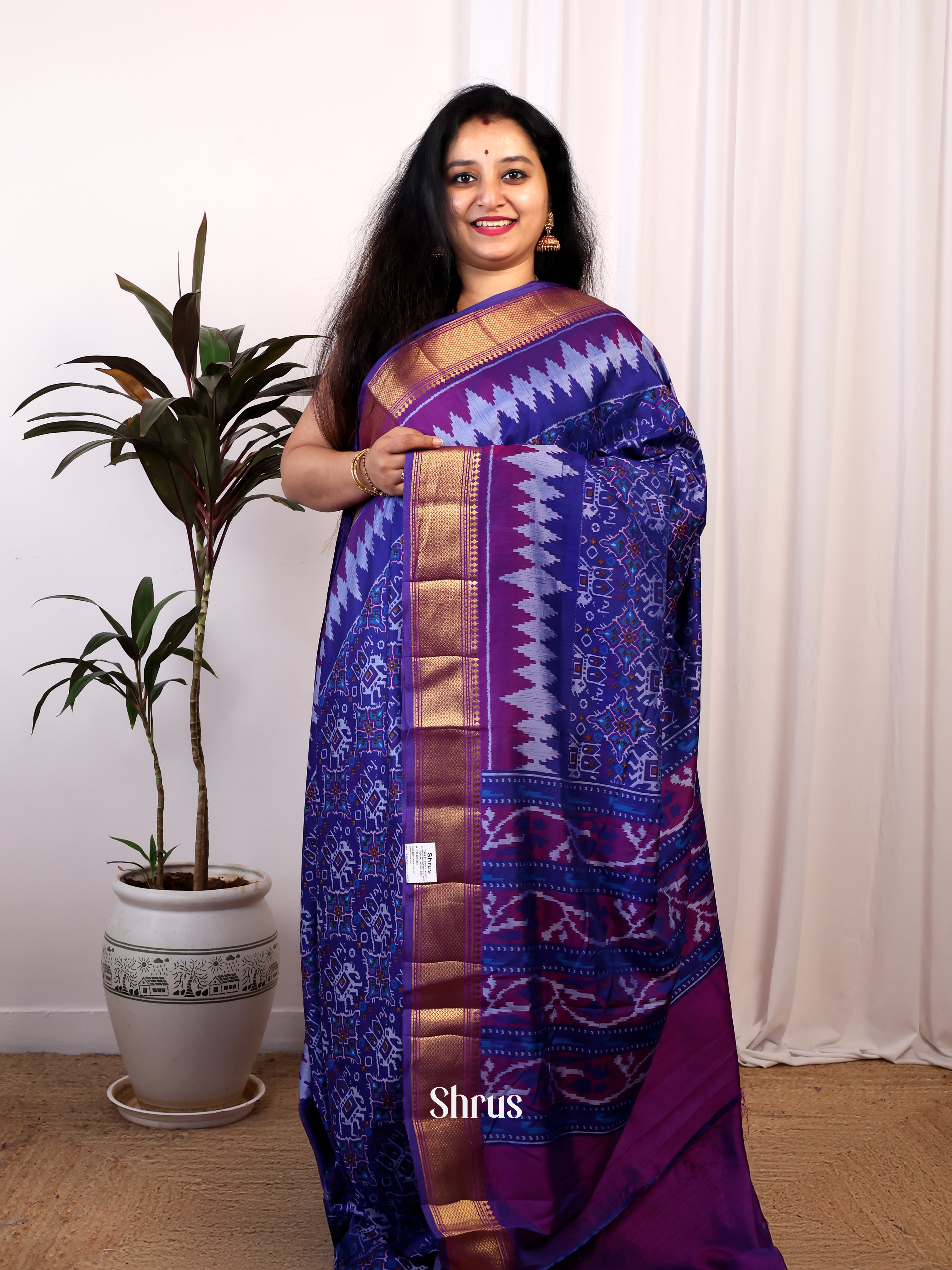 CIS25193 - Semi Patola Saree - Shop on Shrus.com