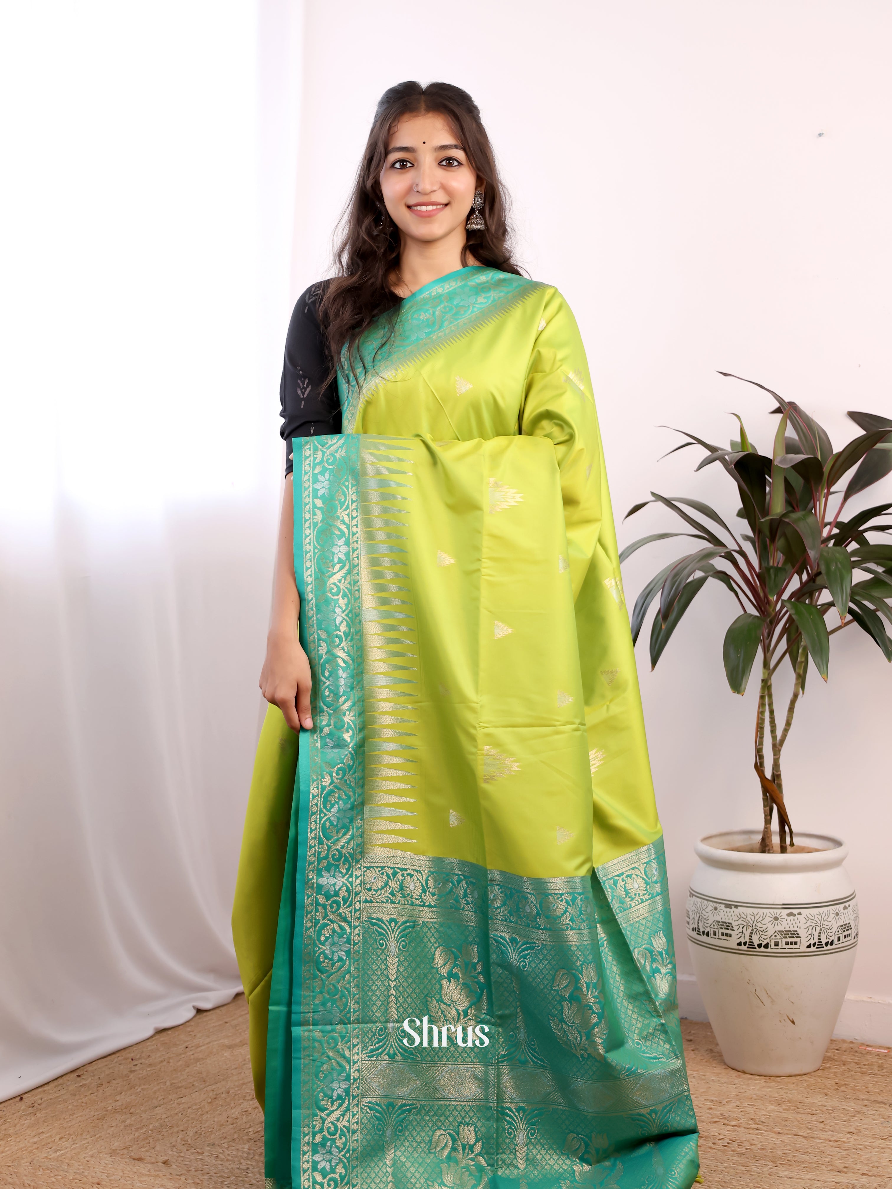 CIS26089 - Semi Softsilk Saree - Shop on Shrus.com