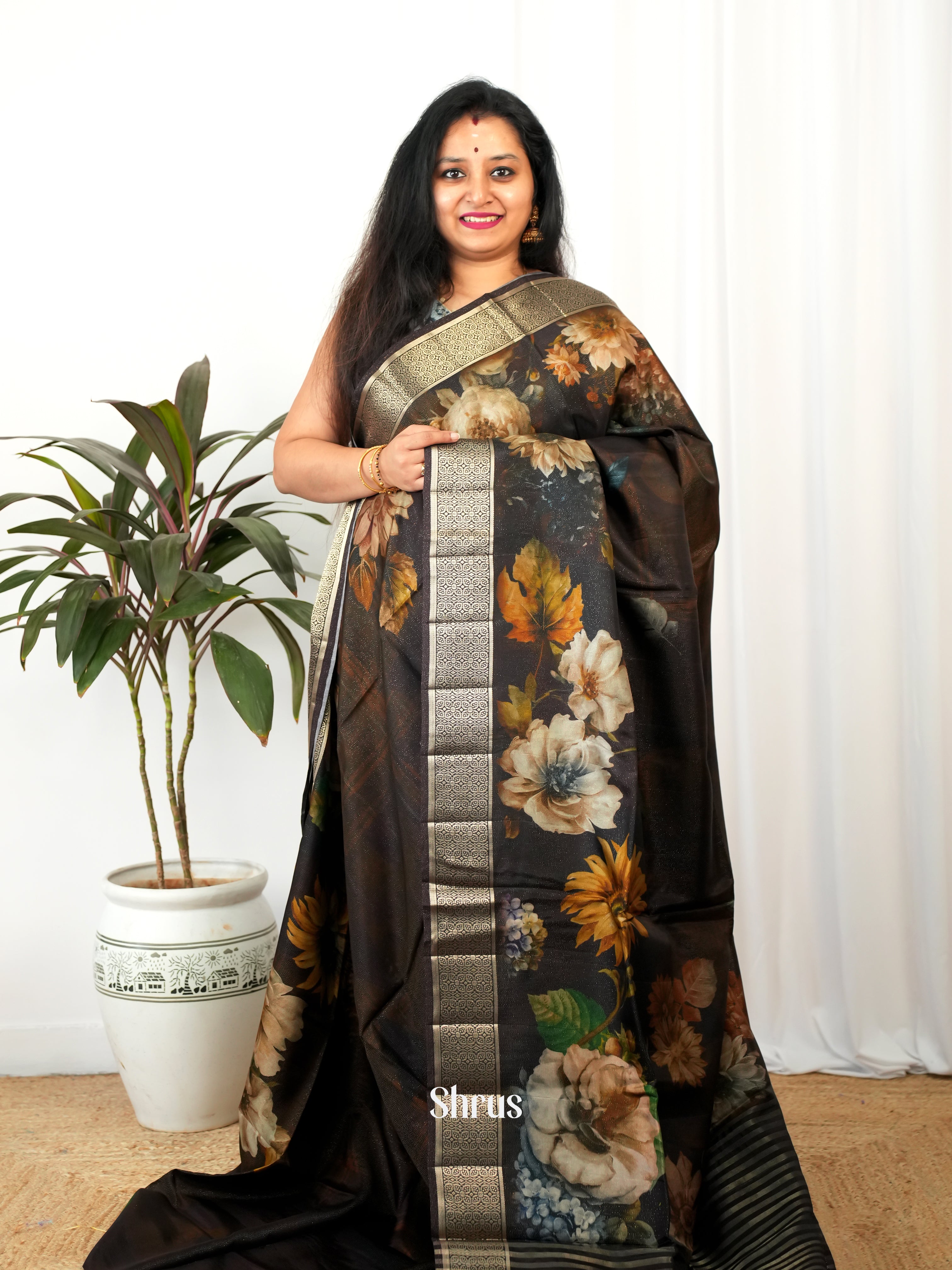 Black - Printed chanderi Saree