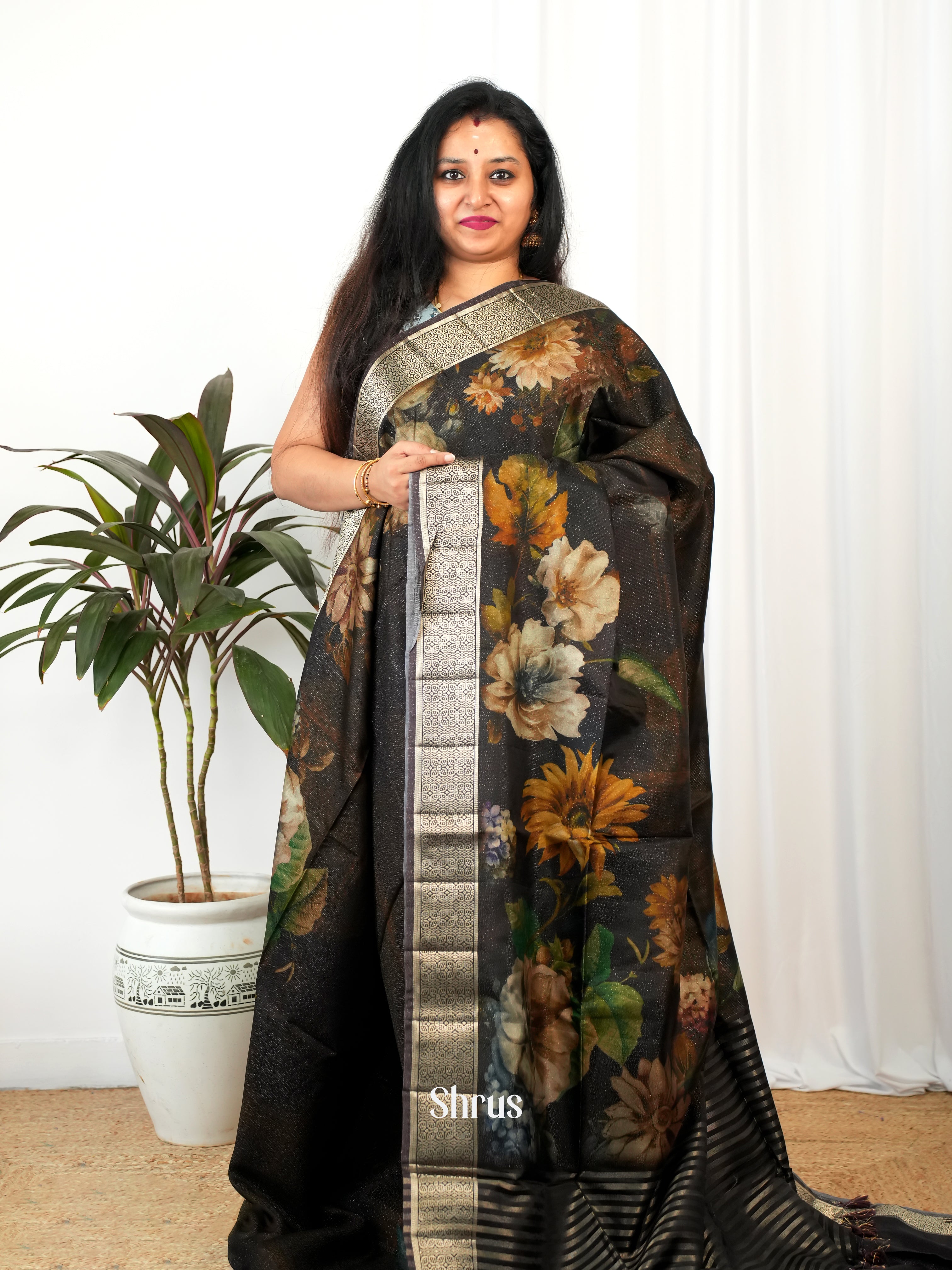Black - Printed chanderi Saree