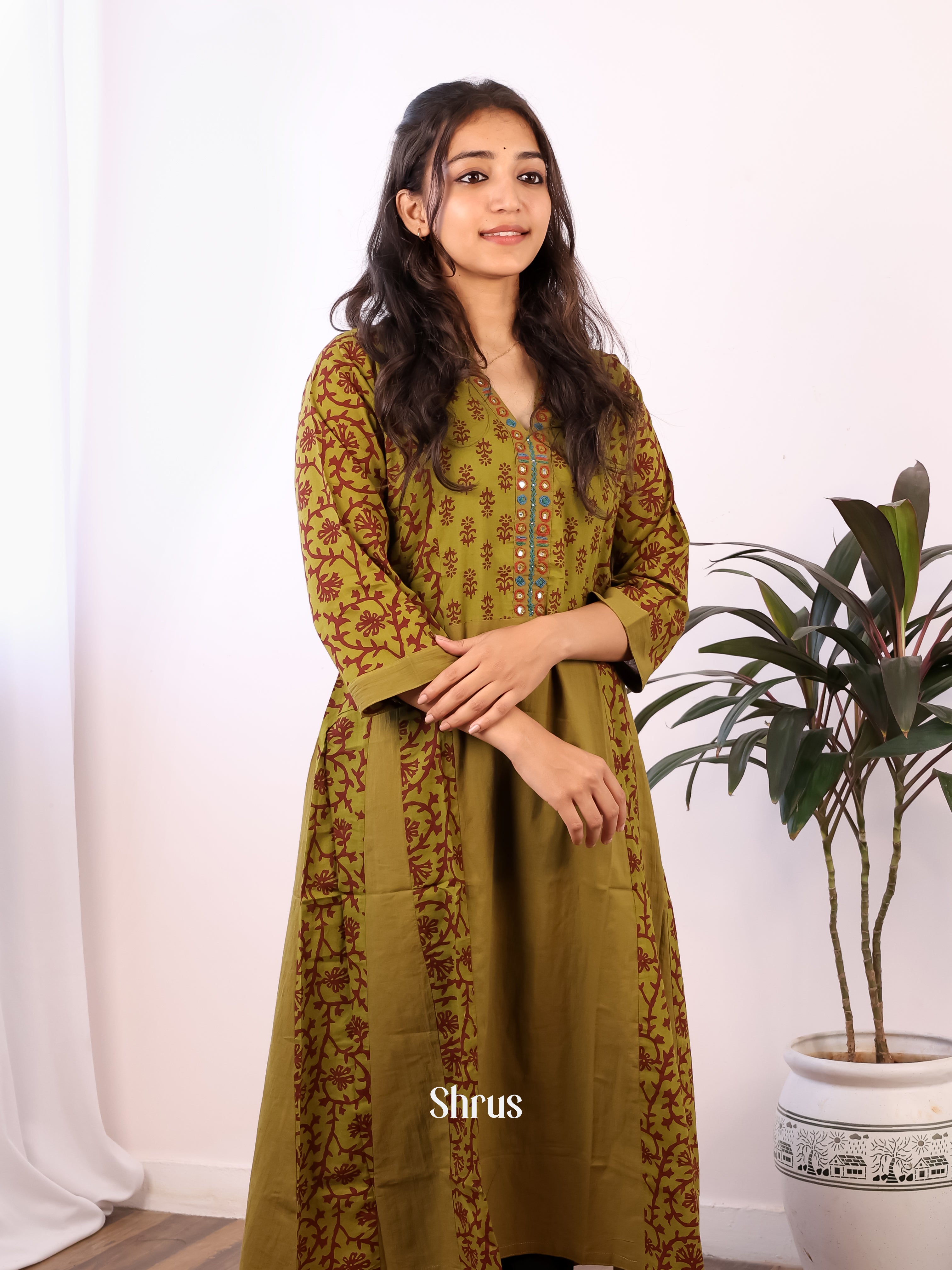 Green- Readymade Kurti - Shop on Shrus.com