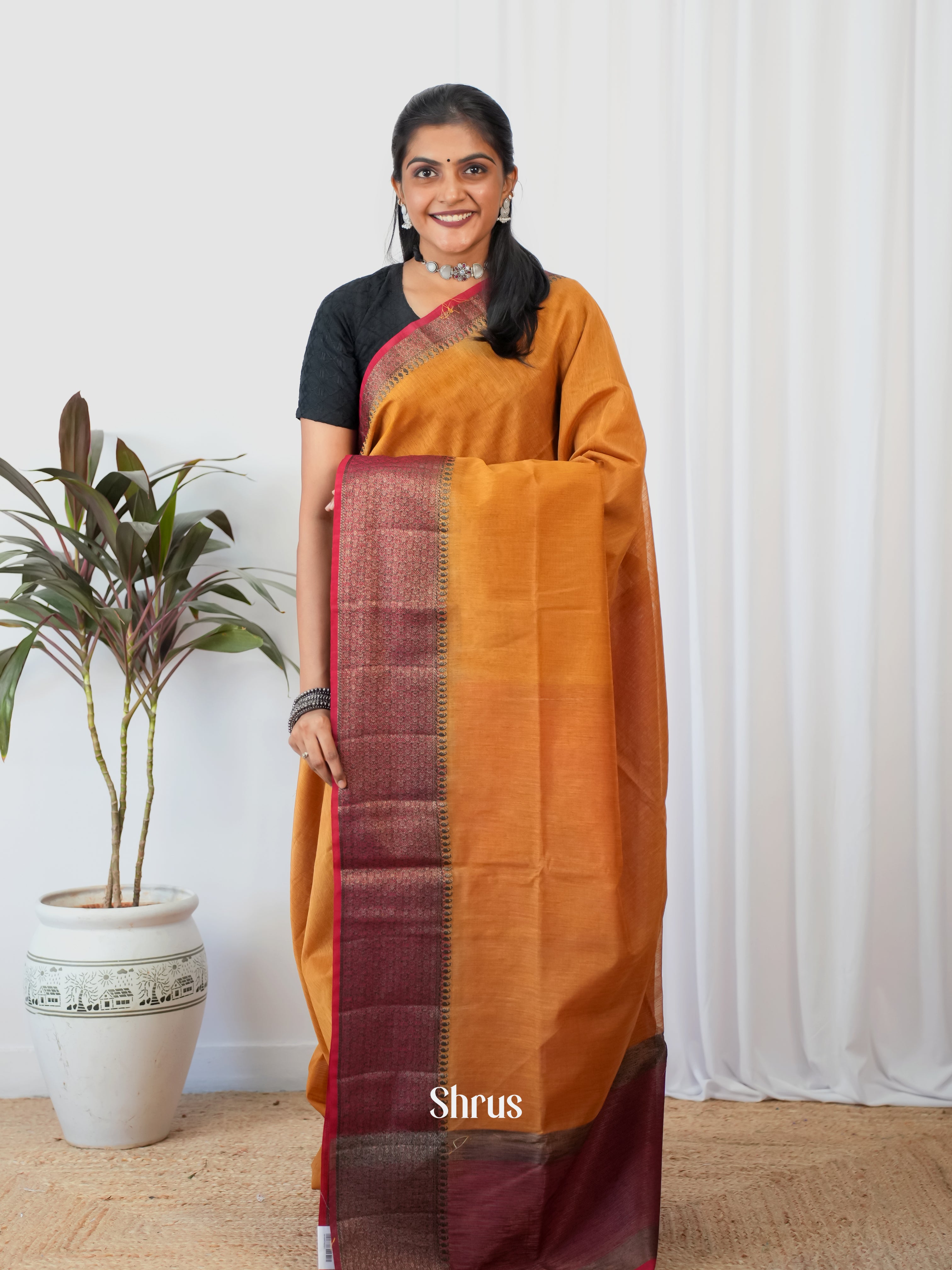 CIS28543 - Semi Jute Saree - Shop on Shrus.com
