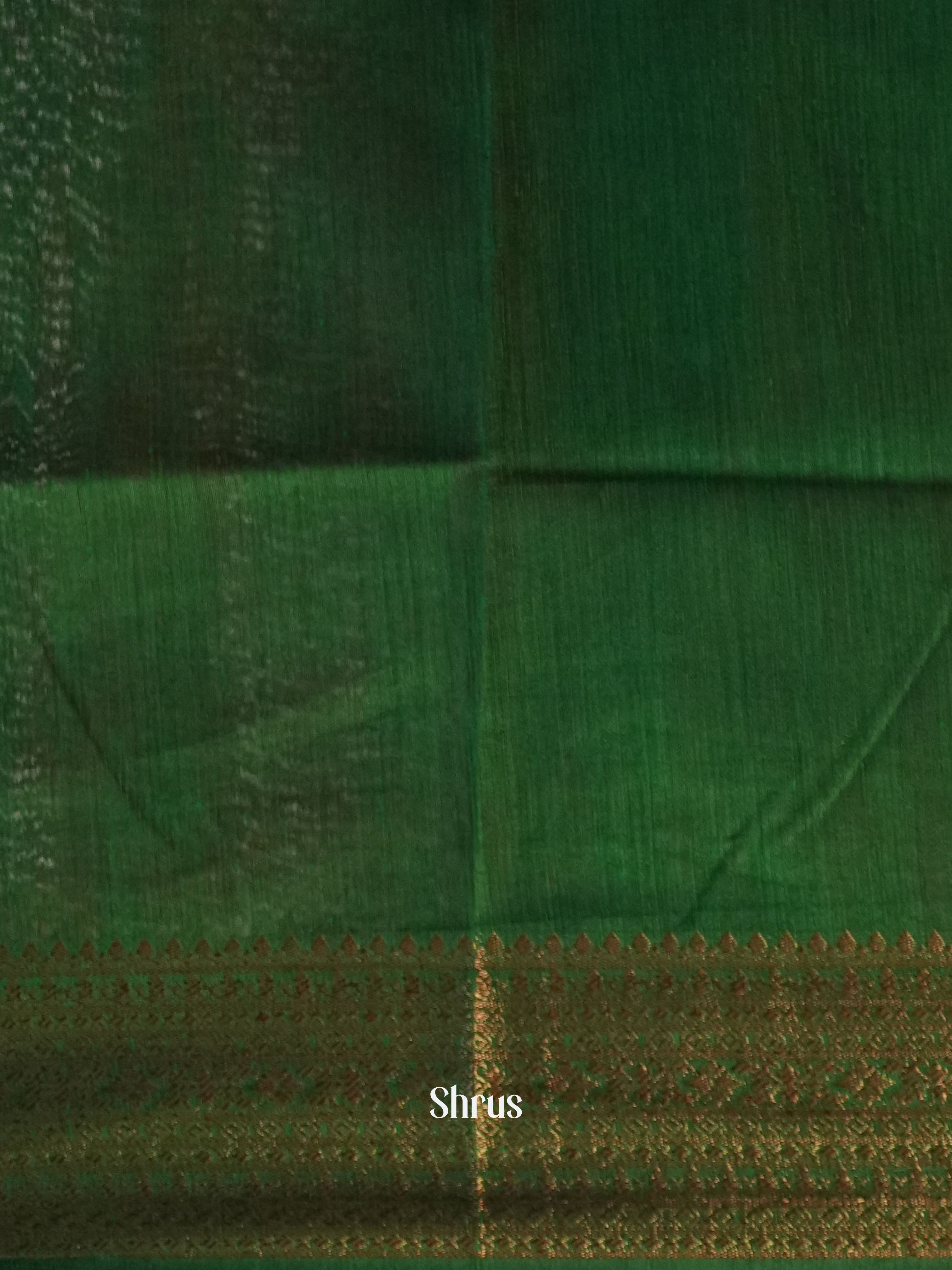 Red & Green - Semi Jute - Shop on Shrus.com