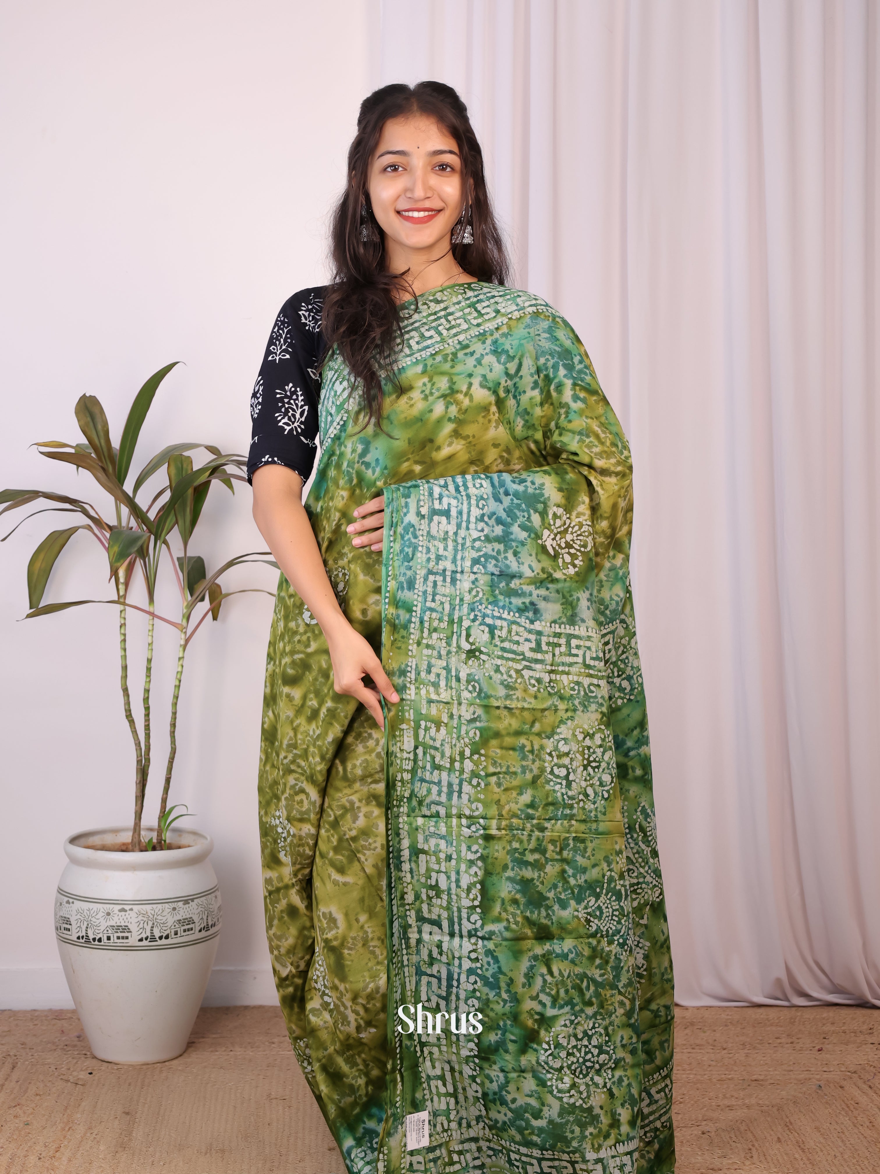 Green - Cotton Saree - Shop on Shrus.com