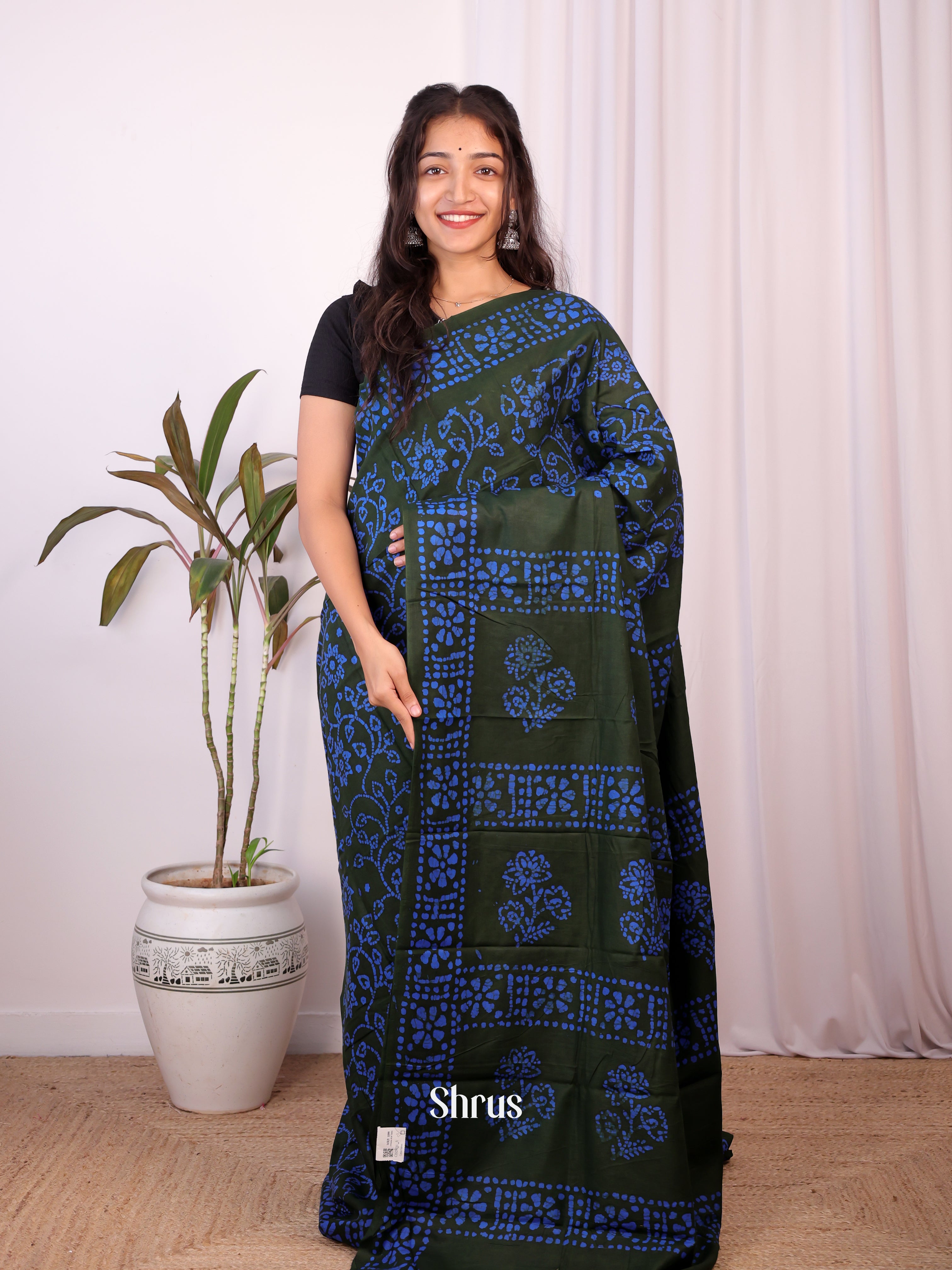 Green & Blue - Cotton Saree - Shop on Shrus.com