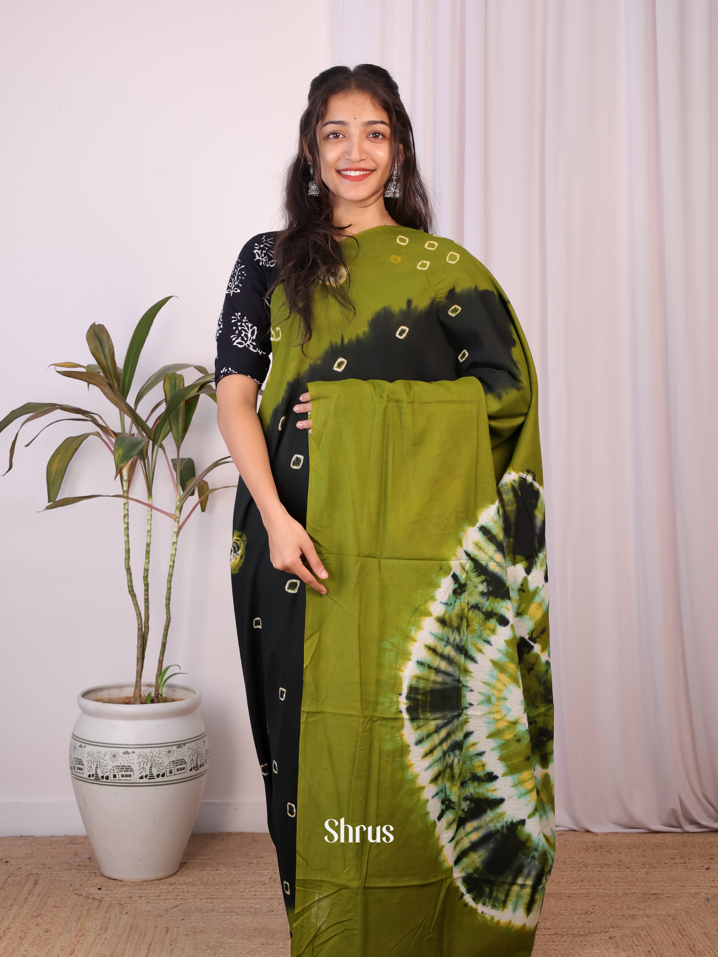 Black & Green - Cotton Saree - Shop on Shrus.com