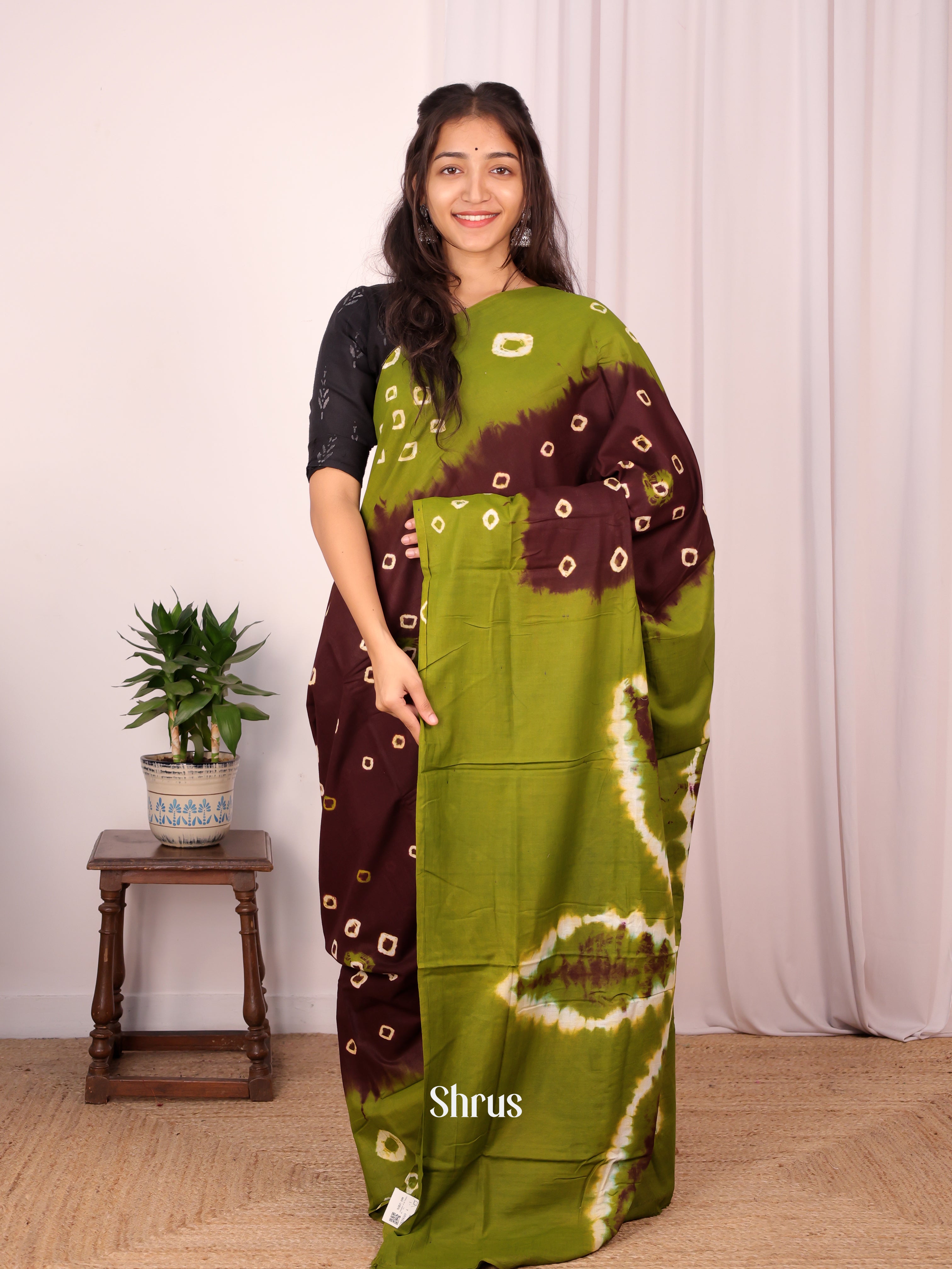 Brown & Green - Cotton Saree - Shop on Shrus.com