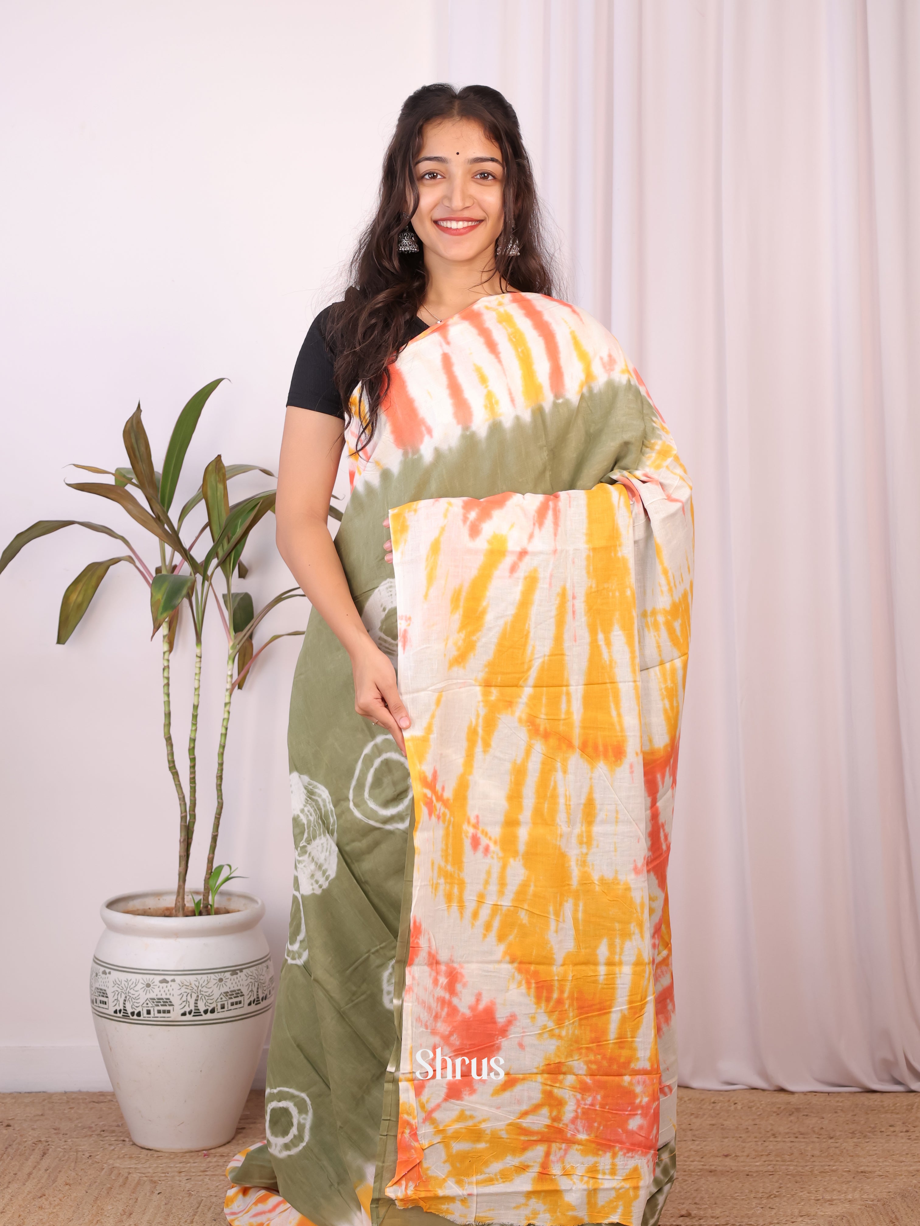 Green & Cream - Cotton Saree - Shop on Shrus.com