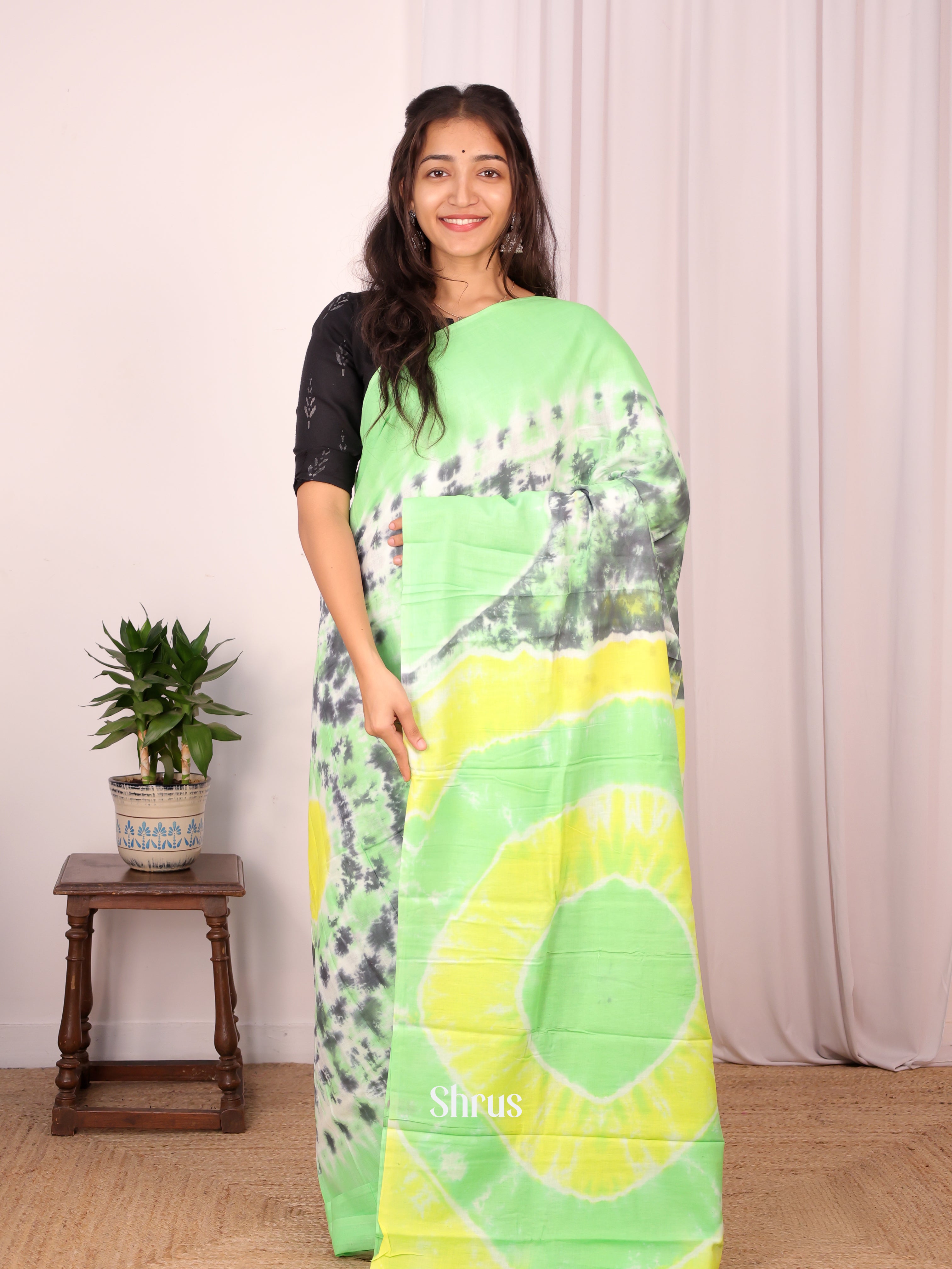 Cream & Pista Green - Cotton Saree - Shop on Shrus.com