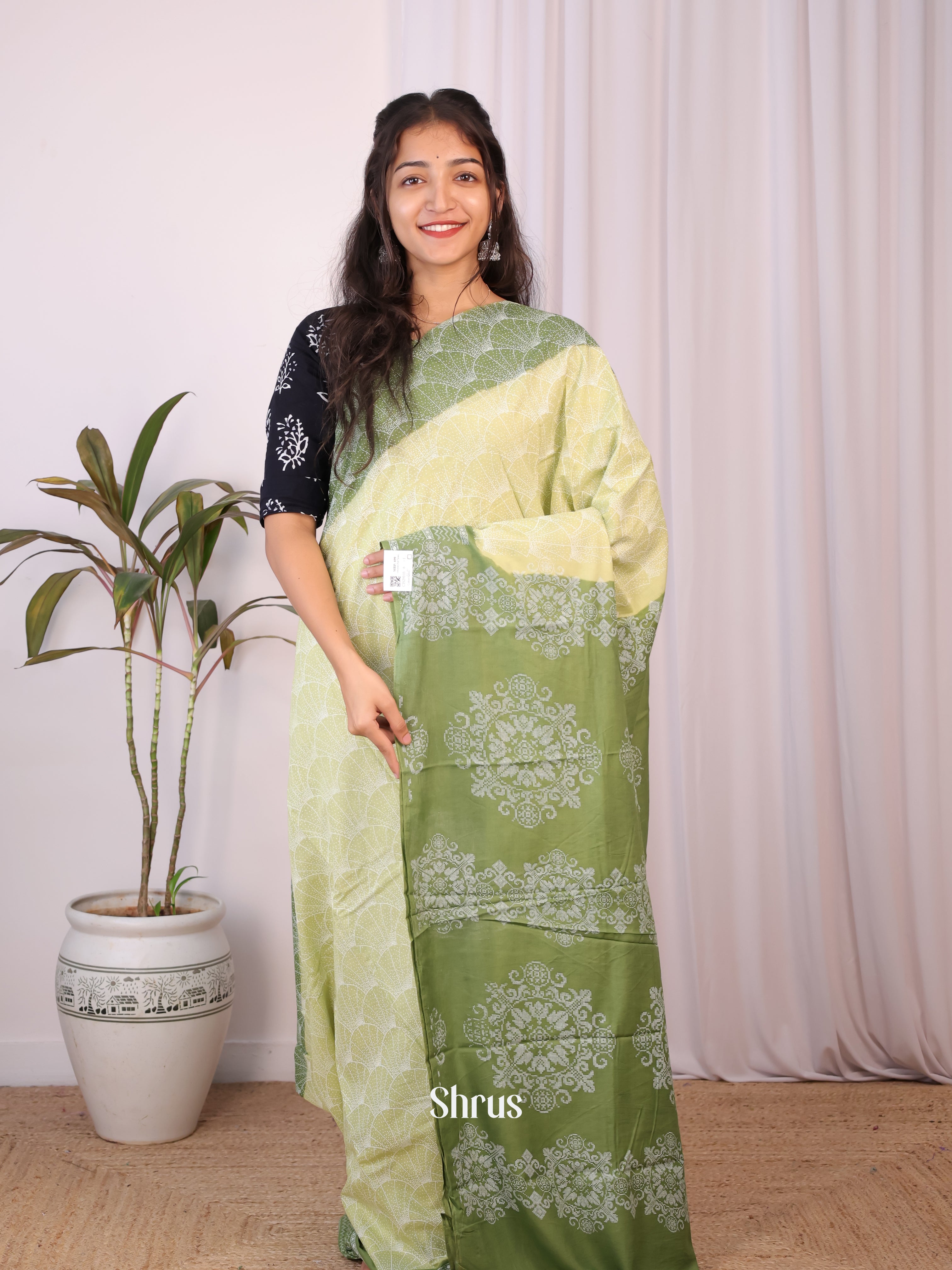 Lite Green & Green - Cotton Saree - Shop on Shrus.com