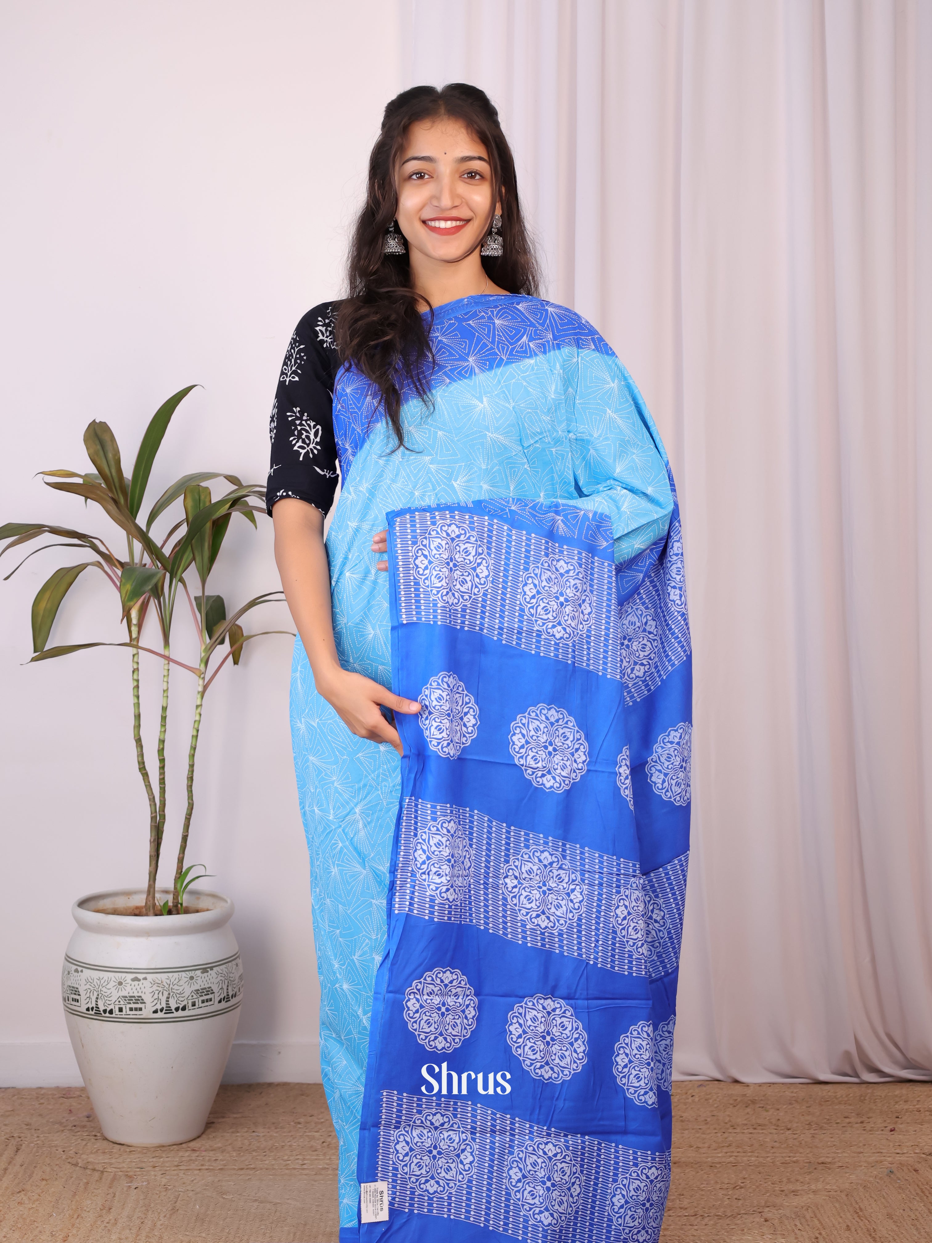 CIS29110 - Cotton Saree - Shop on Shrus.com