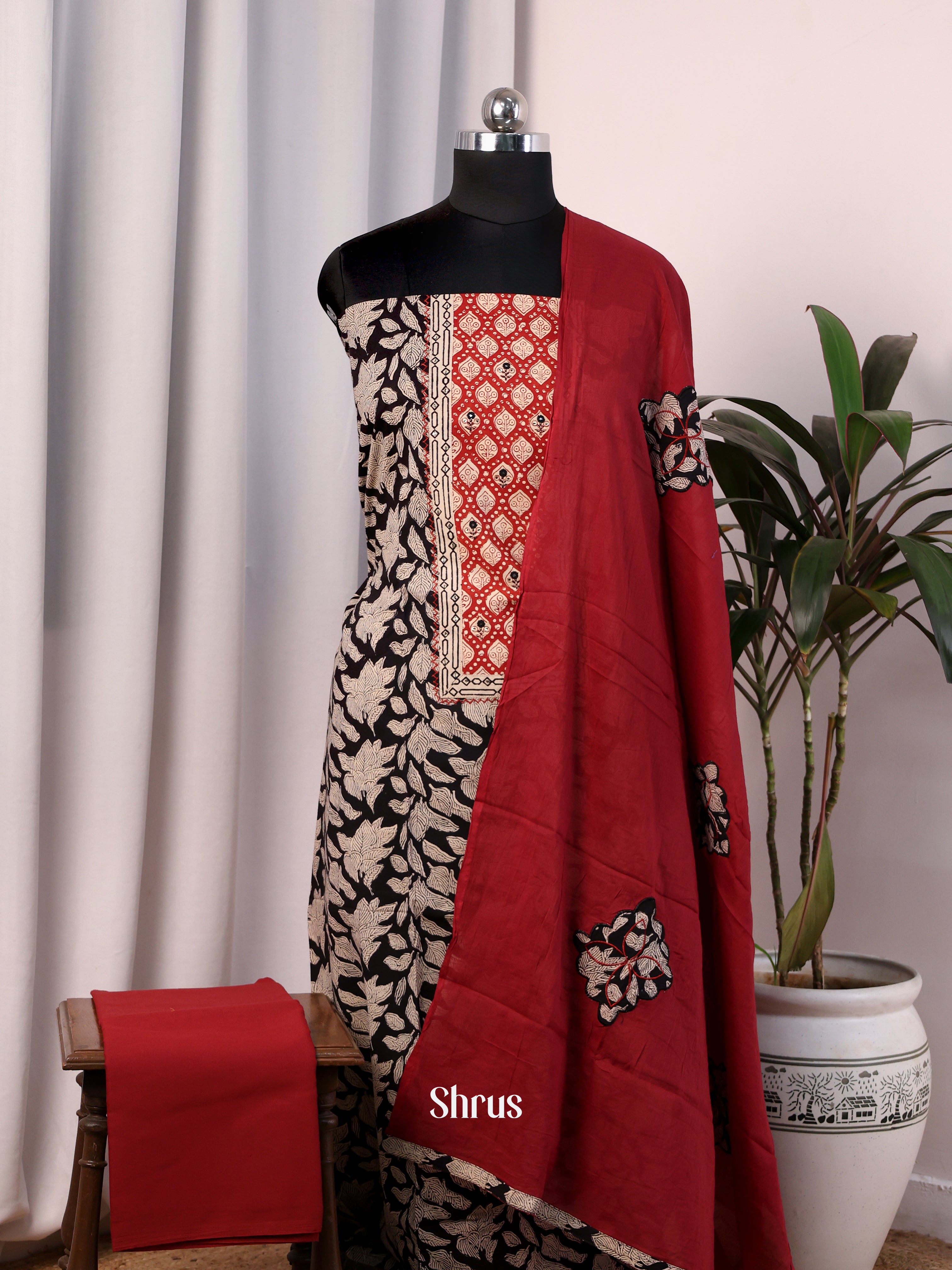 Black & Red - Cotton salwar - Shop on Shrus.com