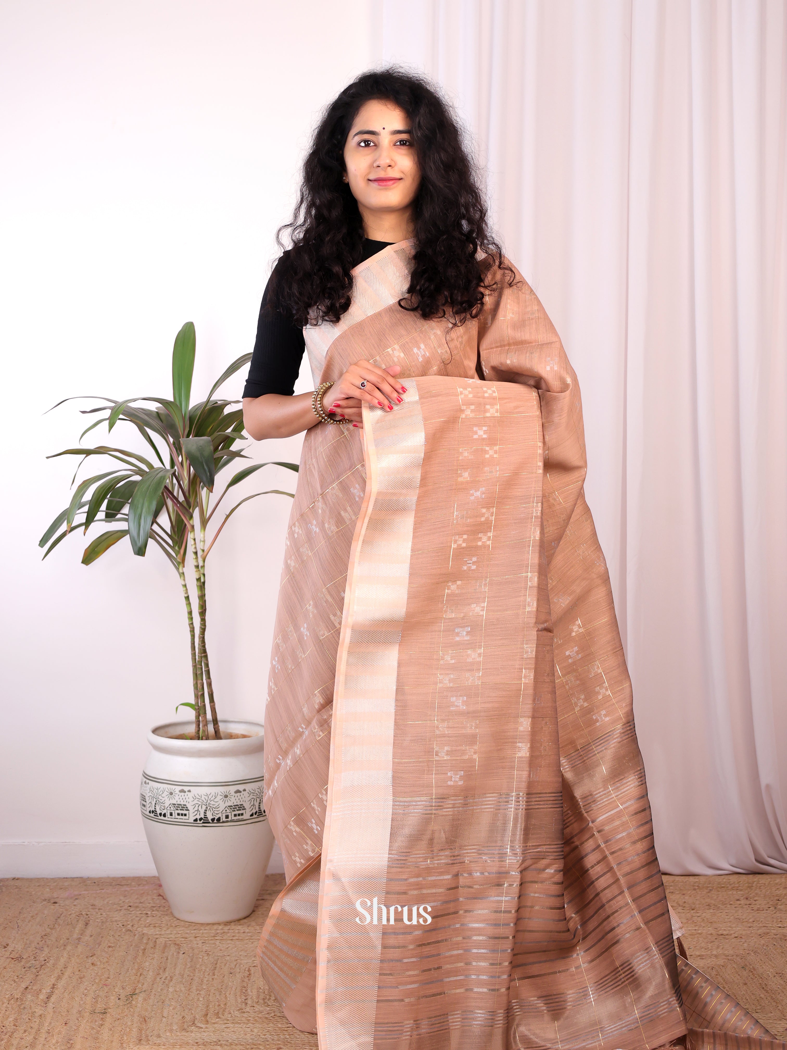 Peach - Semi Maheshwari Saree - Shop on Shrus.com