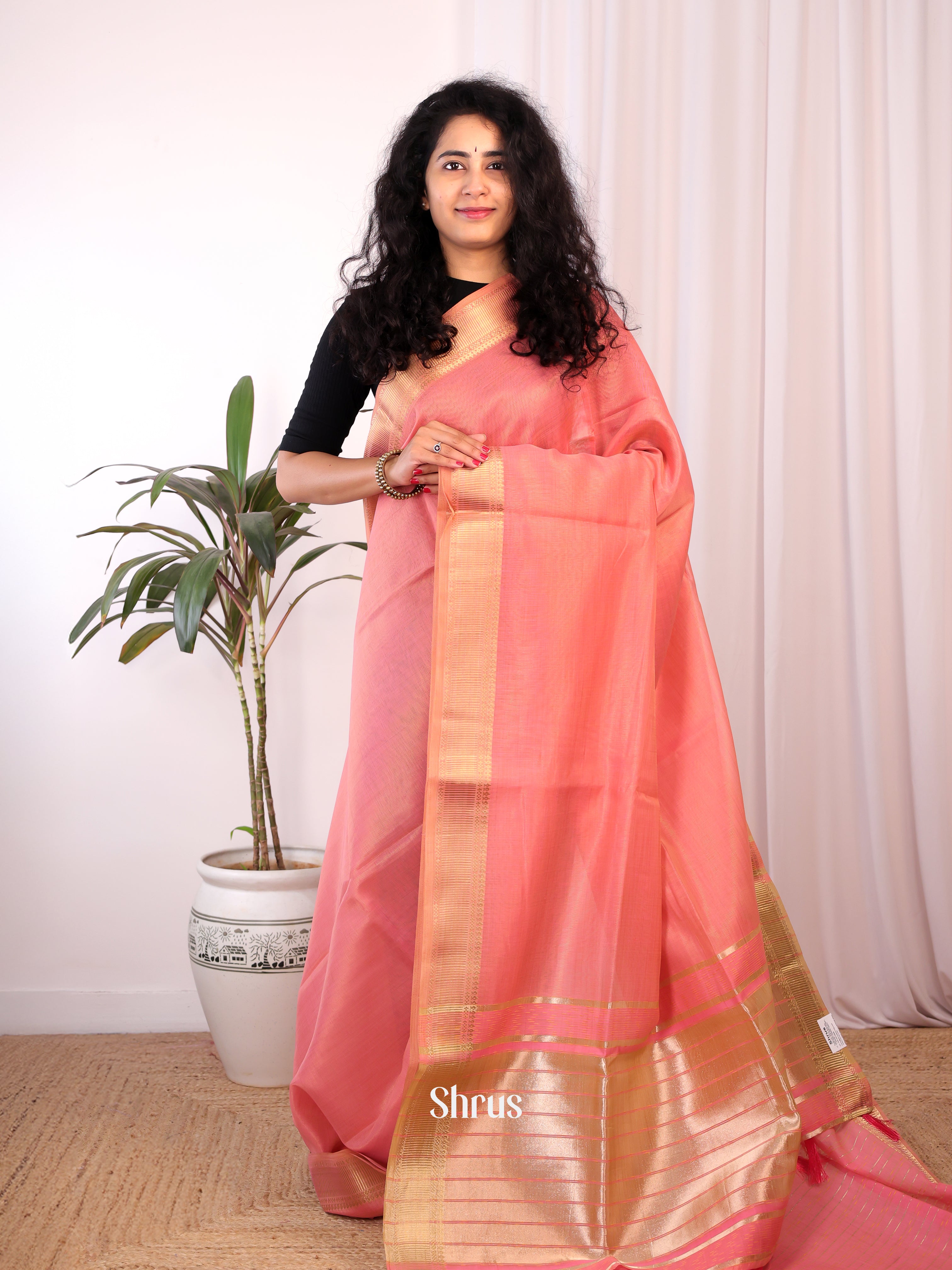Peachish Pink - Semi Maheshwari Saree - Shop on Shrus.com