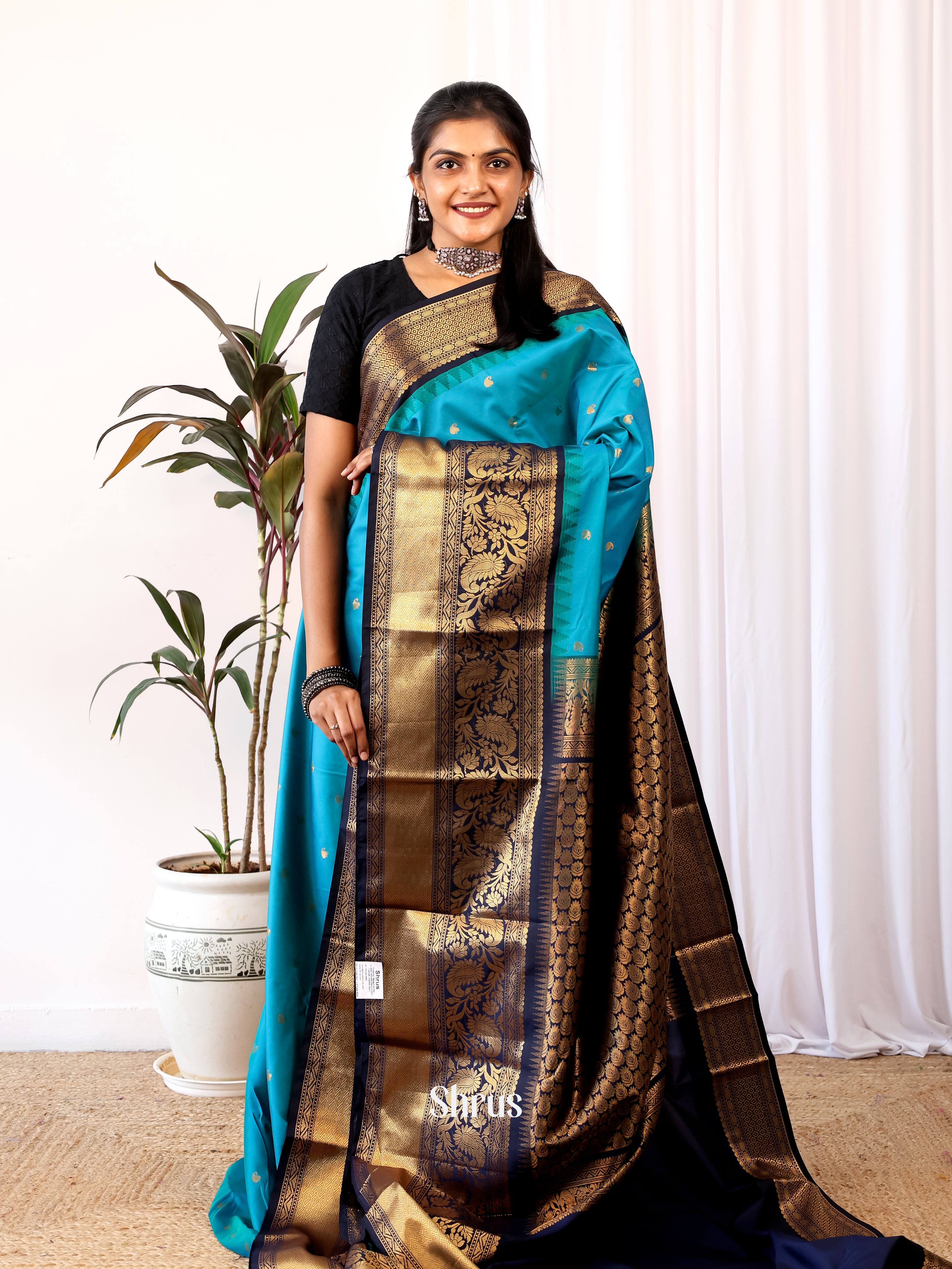 CJS02571 - Gadwal halfpure Saree - Shop on Shrus.com