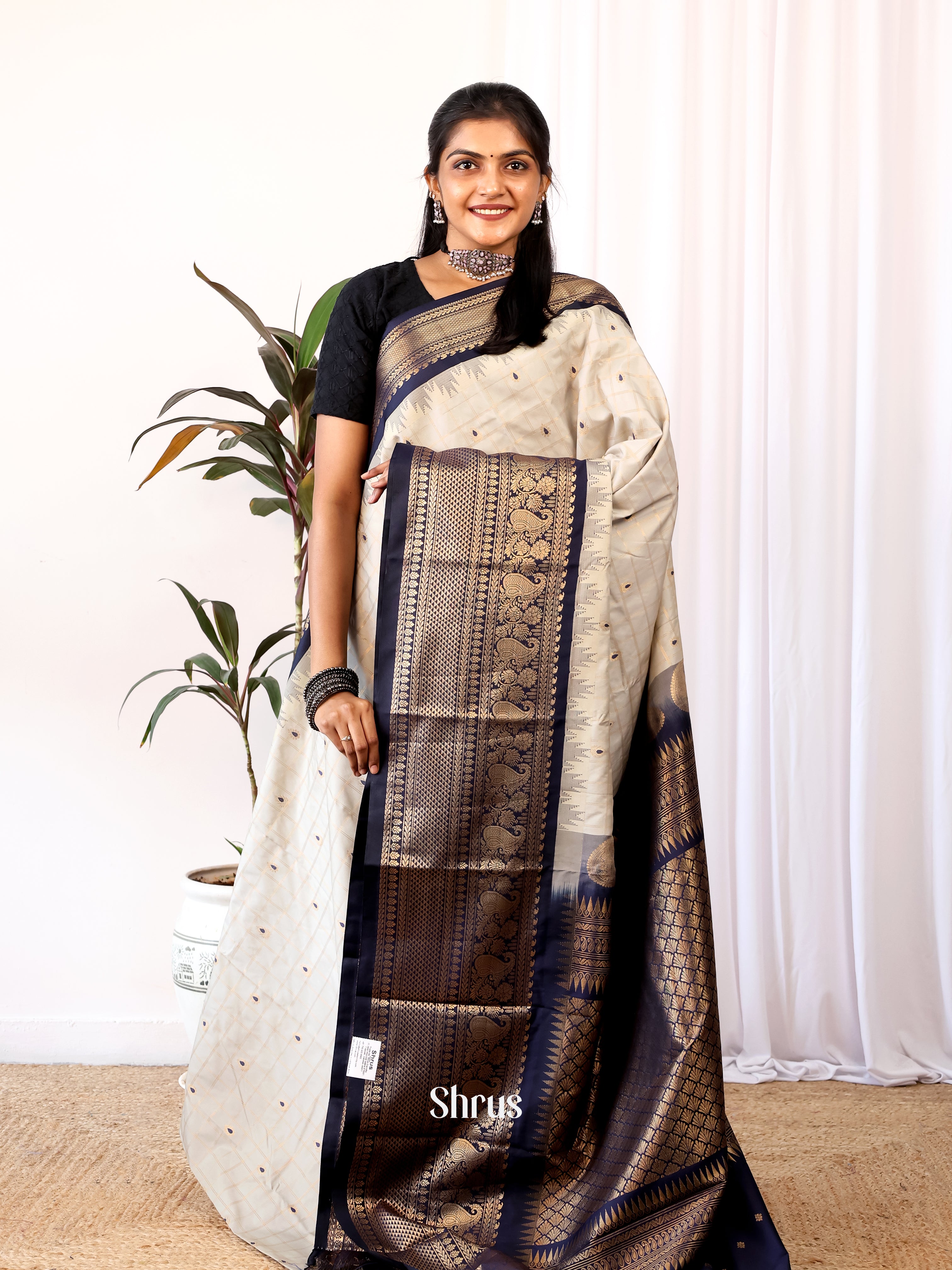 CJS02599 - Gadwal halfpure Saree - Shop on Shrus.com