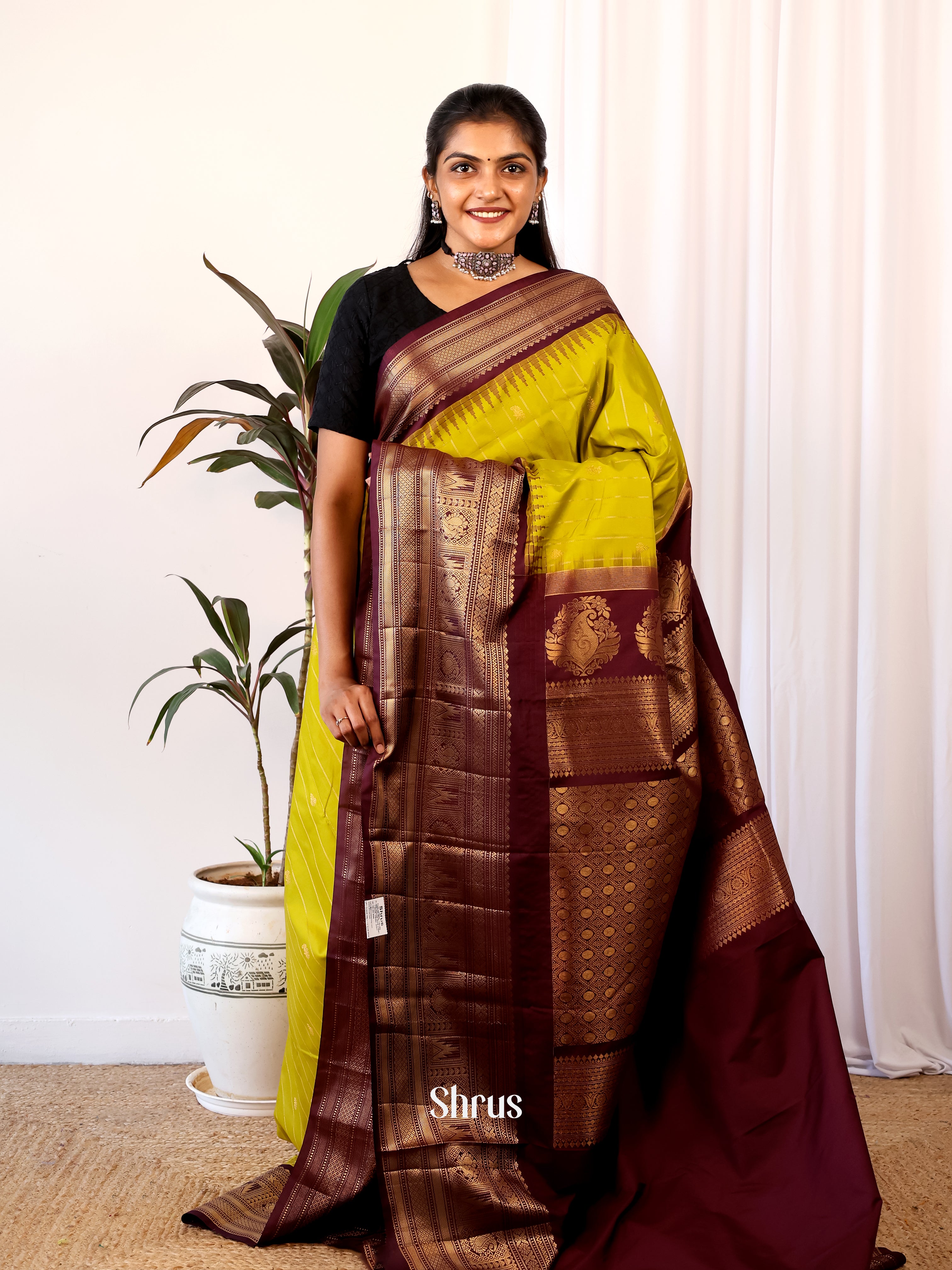 CJS02600 - Gadwal halfpure Saree - Shop on Shrus.com