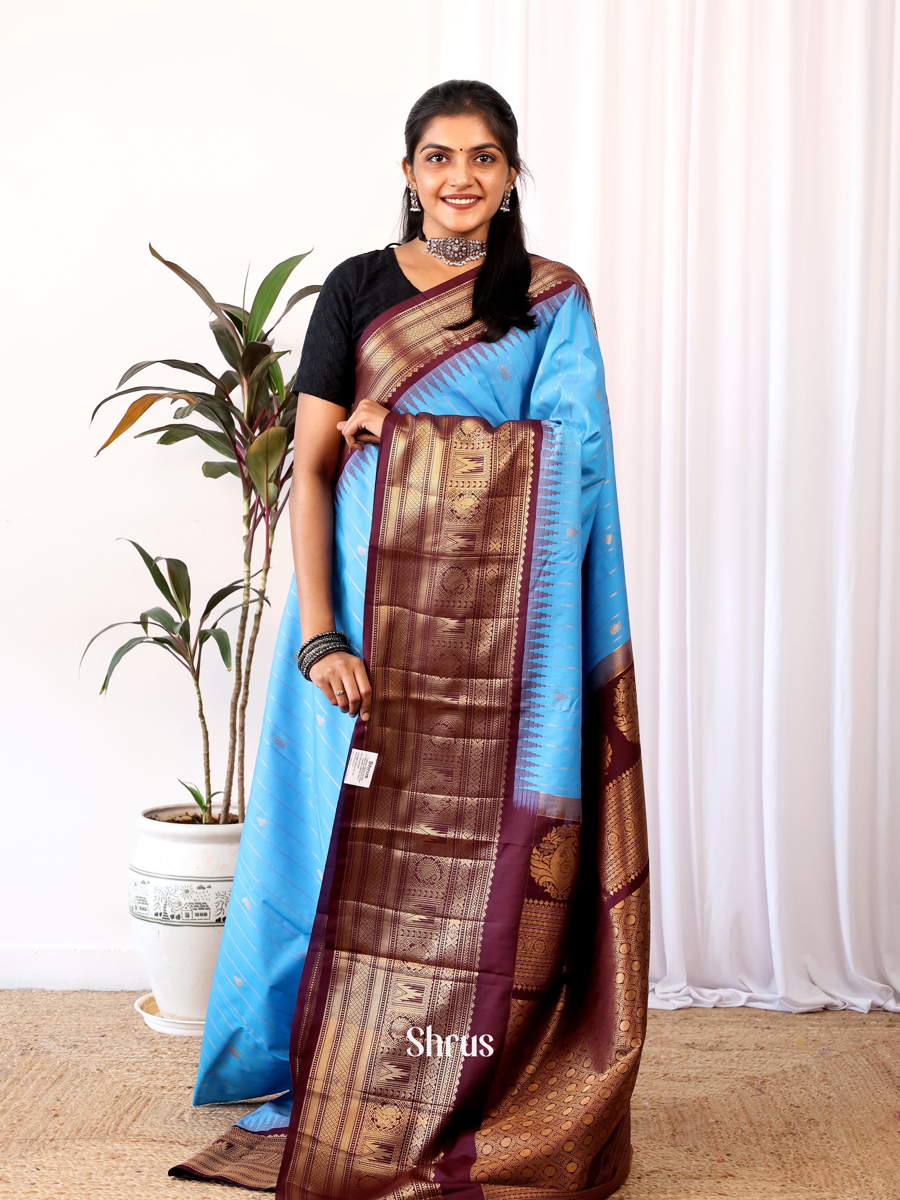 CJS02607 - Gadwal halfpure Saree - Shop on Shrus.com