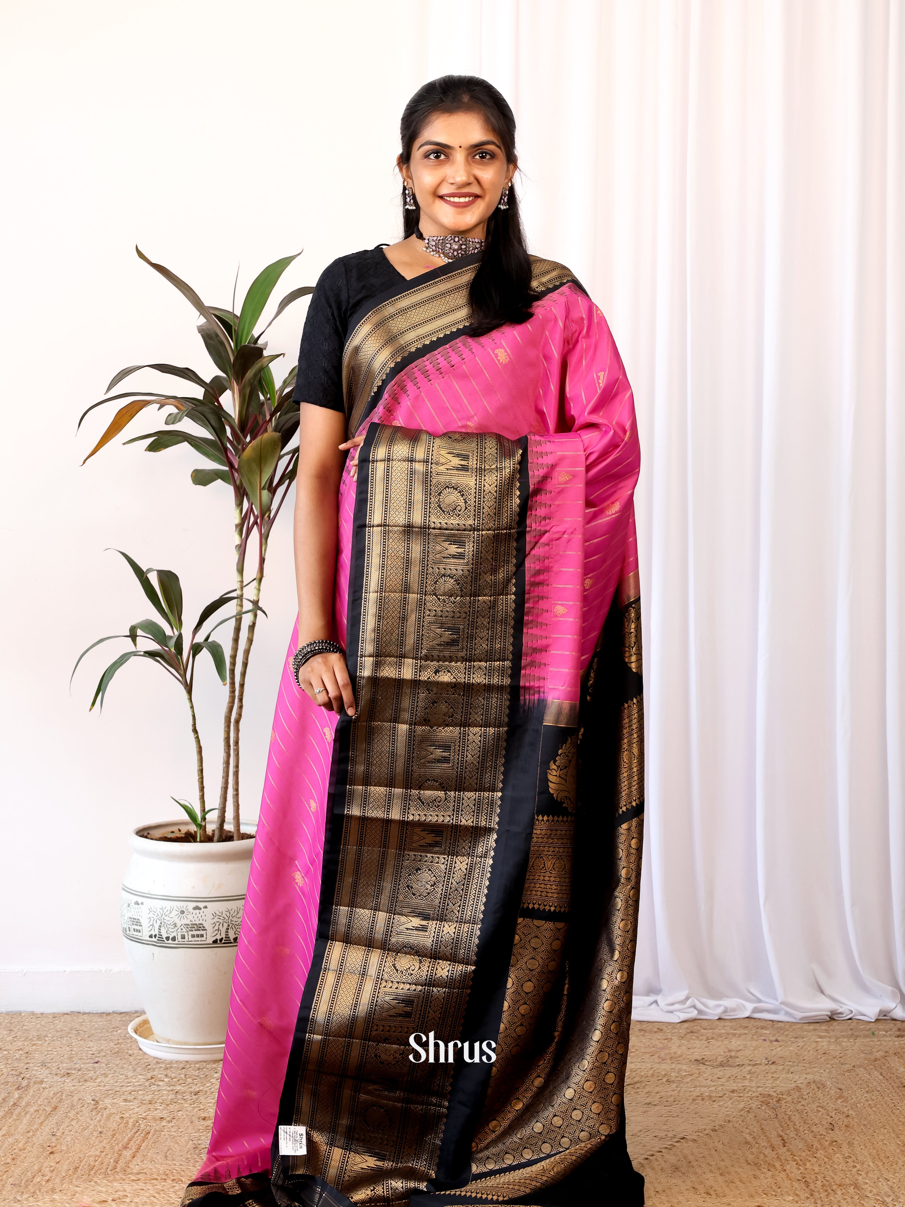 Pink & Black - Gadwal halfpure Saree - Shop on Shrus.com
