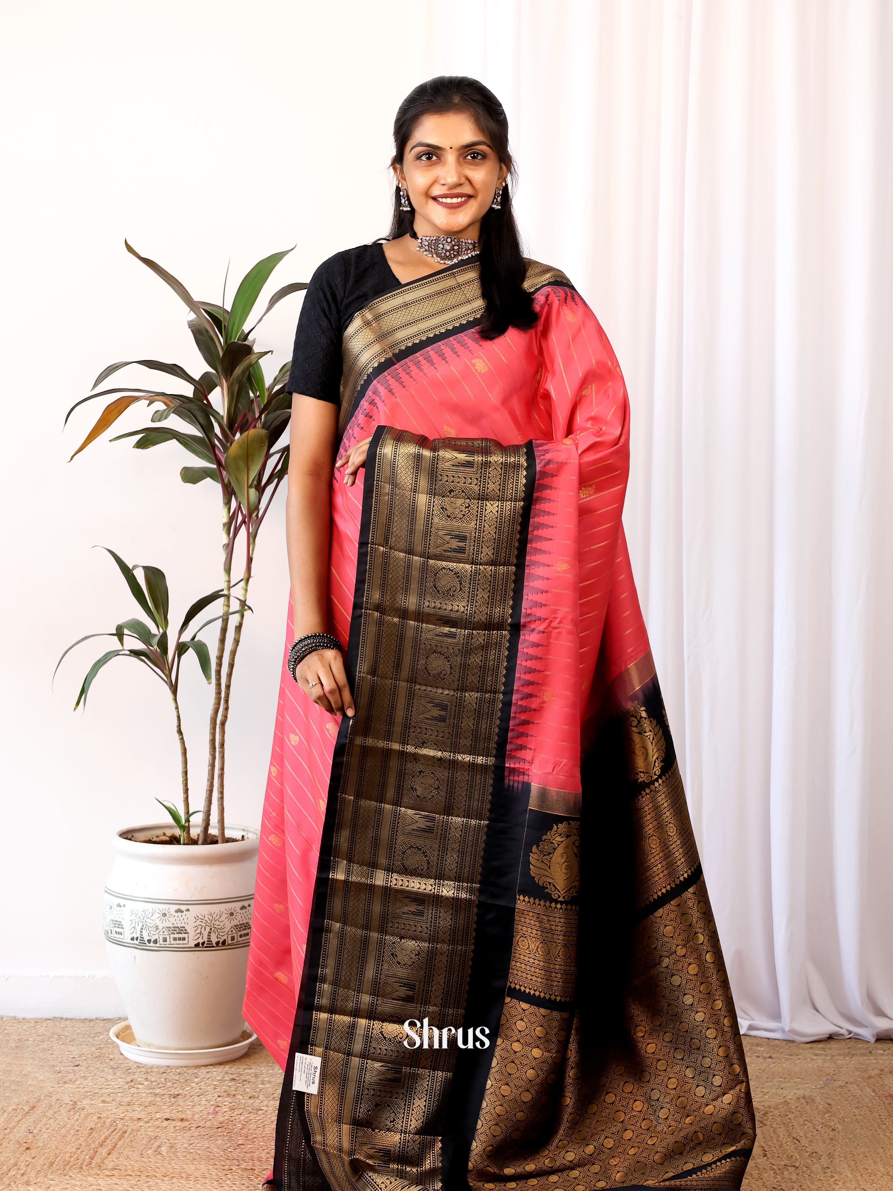 Reddish Pink & Black - Gadwal halfpure Saree - Shop on Shrus.com