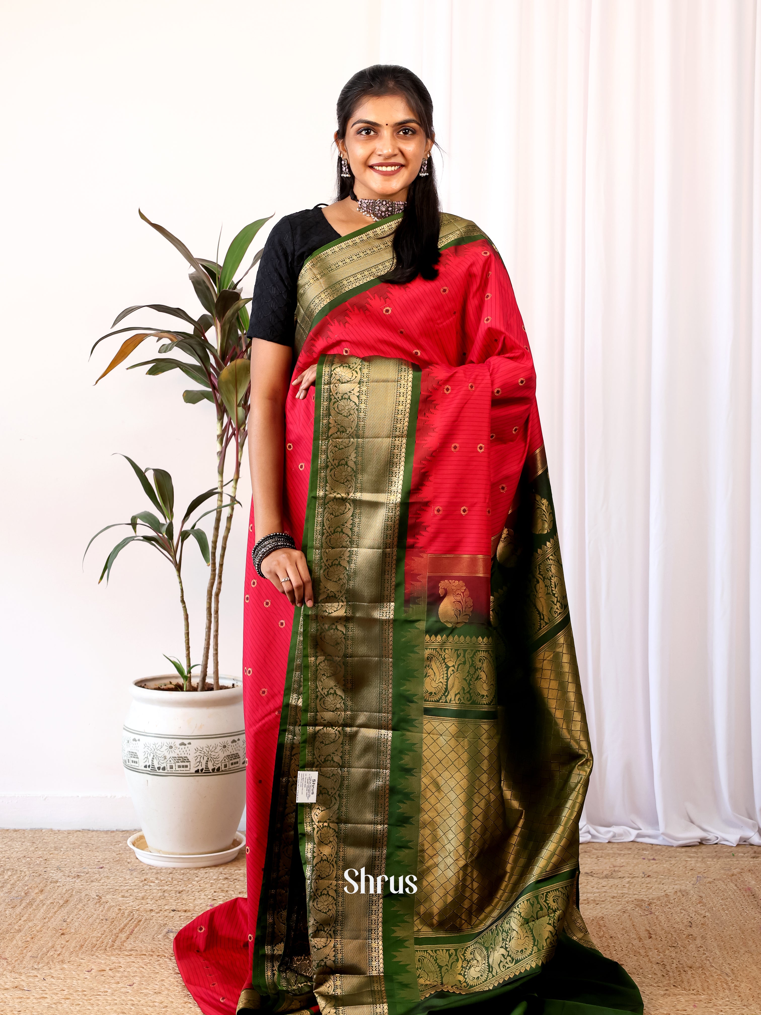 Red & Green - Gadwal halfpure Saree - Shop on Shrus.com