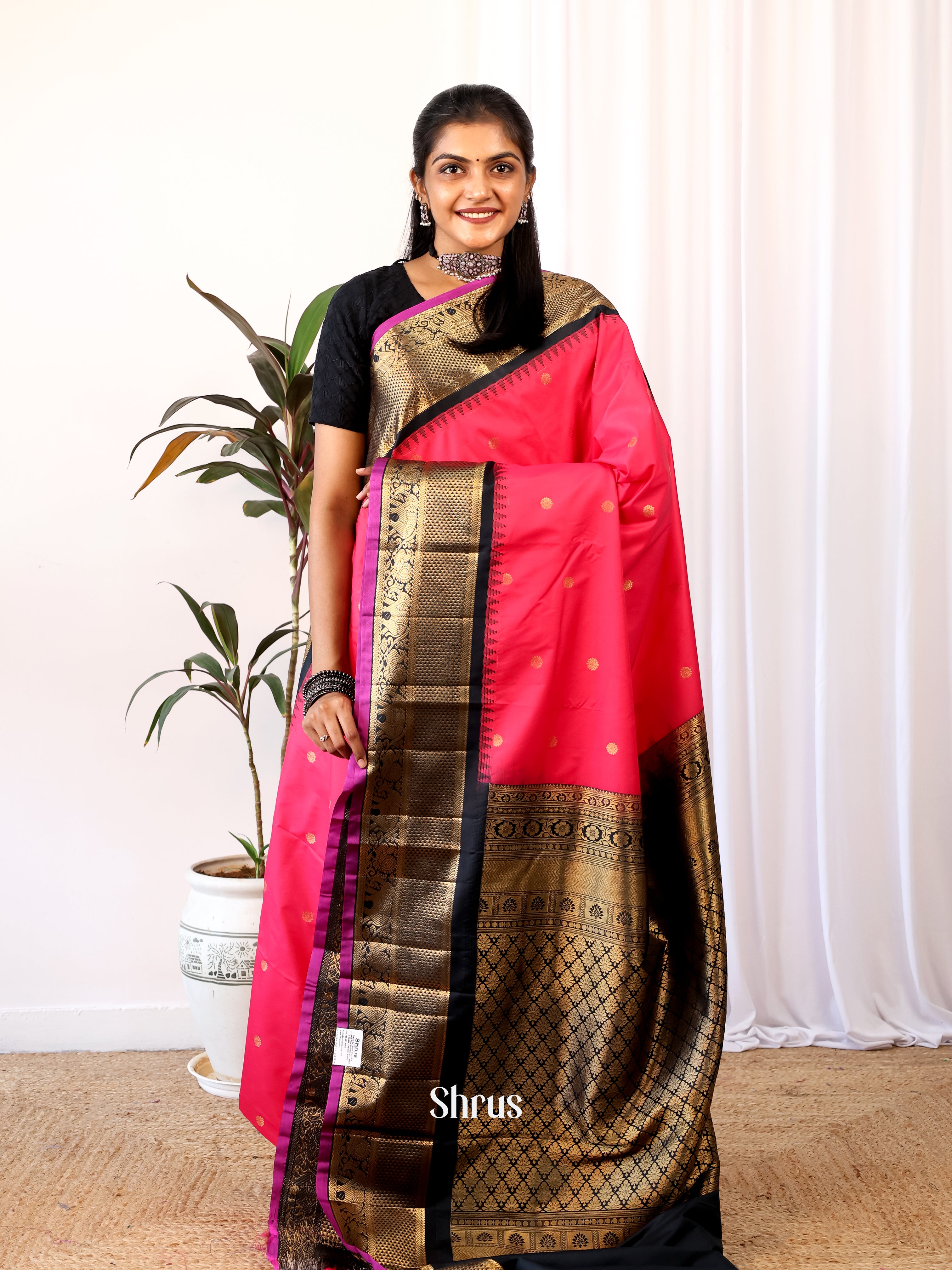 Pink & Black - Gadwal halfpure Saree - Shop on Shrus.com