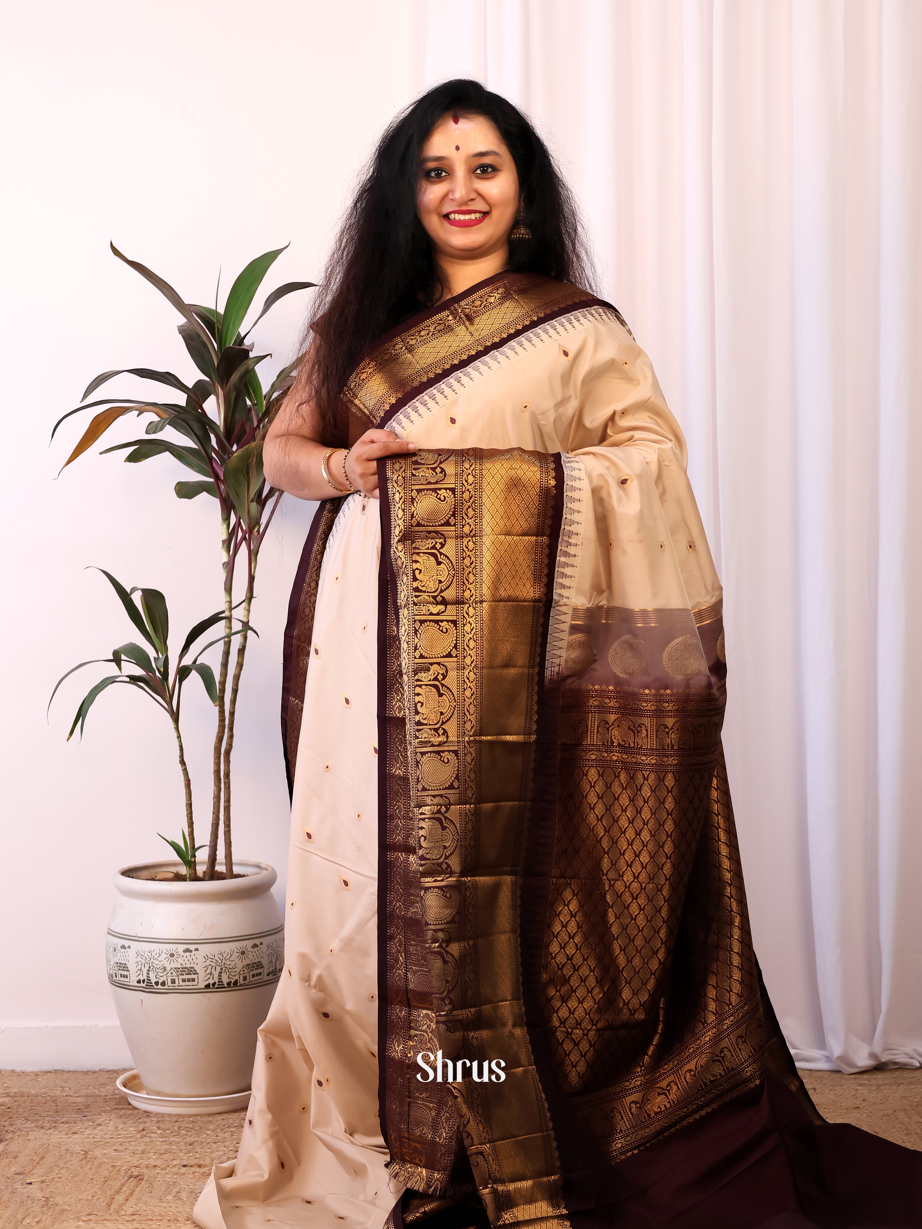 CJS02684 - Gadwal halfpure Saree - Shop on Shrus.com